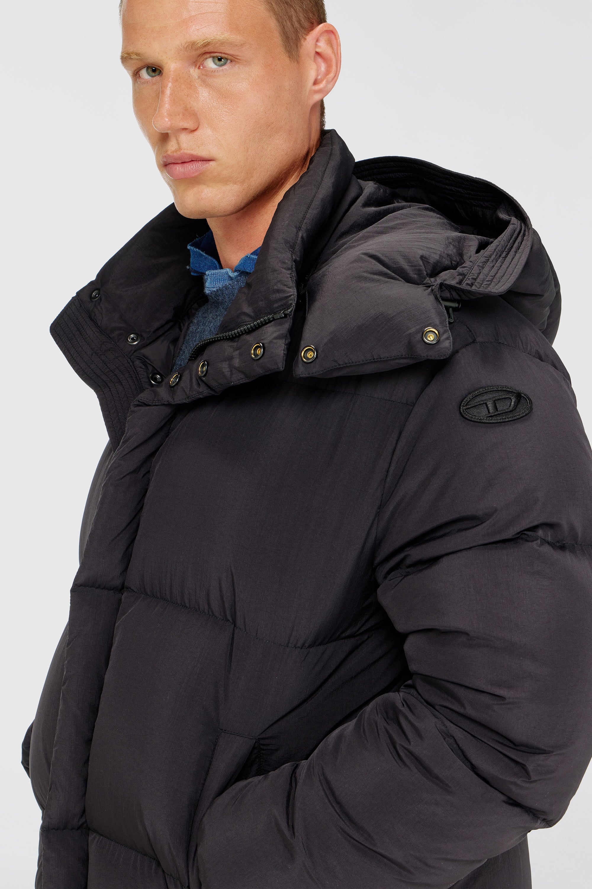 Diesel - W-ROLFYS-WRD, Veste matelass&eacute;e en Taslan ViralOff&reg; Homme in Gris - 4