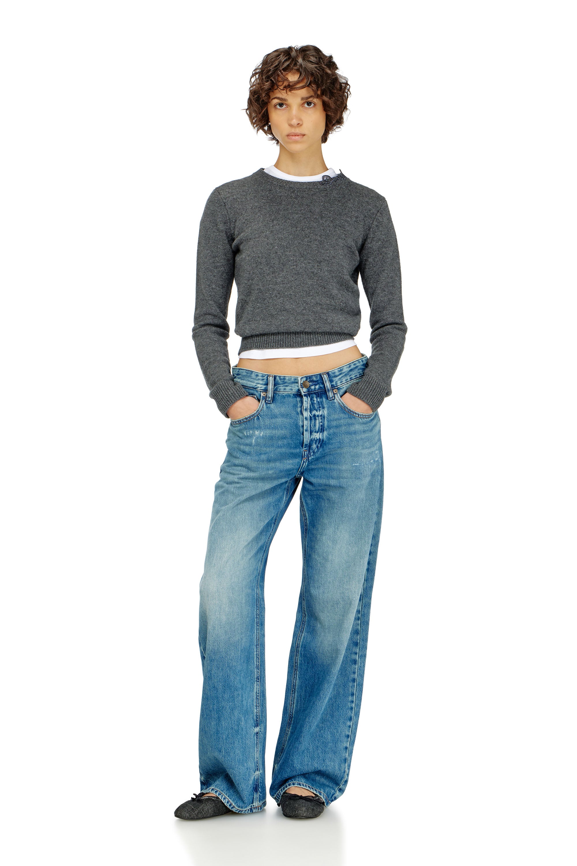 Diesel - Female's Relaxed Jeans 1990 D-Waigee 0TJDI, Medium Blue - 2