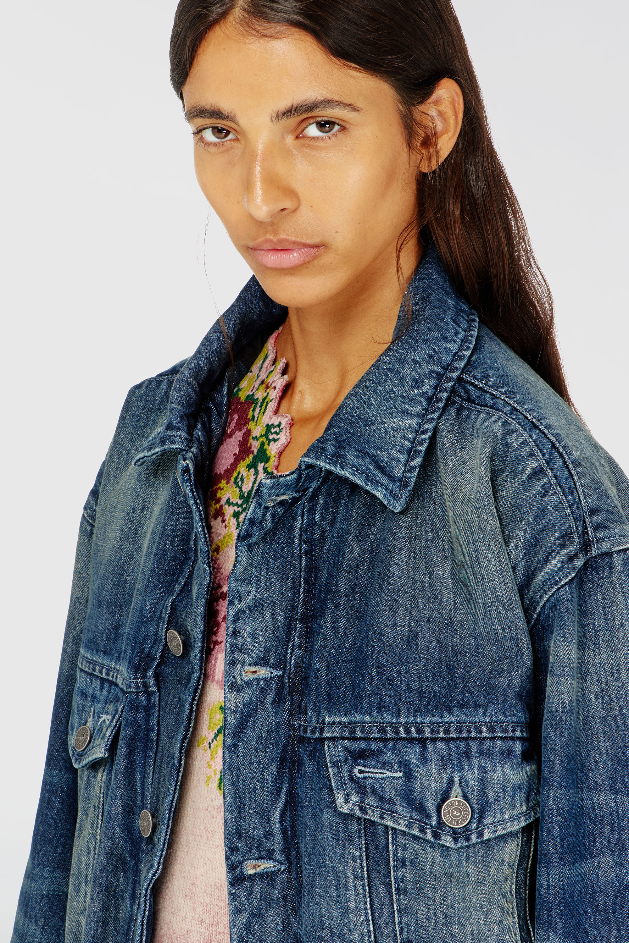 Diesel - DE-MORVI-FSJ, Veste trucker en denim avec taille &eacute;lastiqu&eacute;e Femme in Bleu - 4