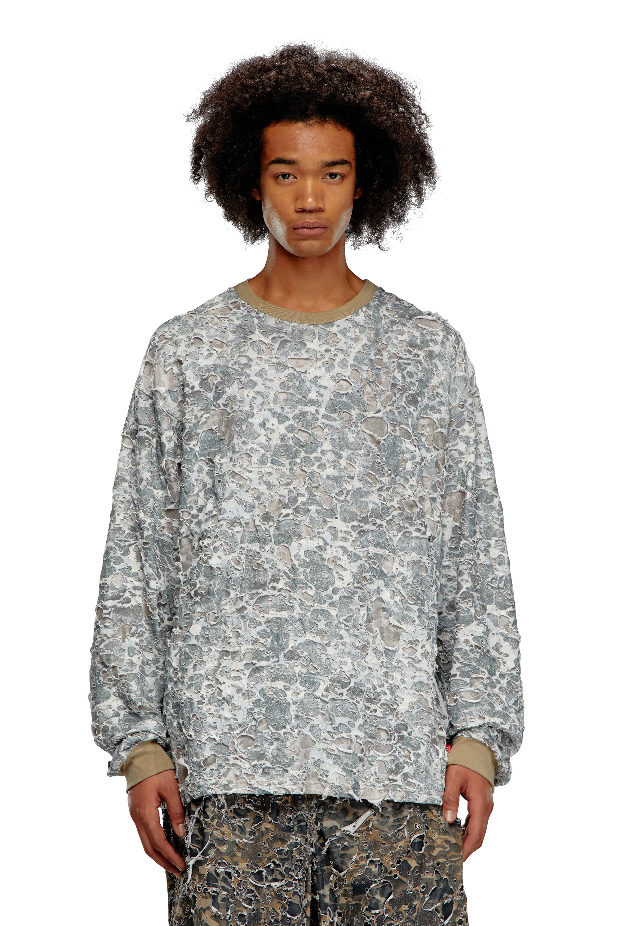 Diesel - T-BOXT-LS-CAMU, Man's Camo T-shirt with destroyed finish in Green/Grey - 3
