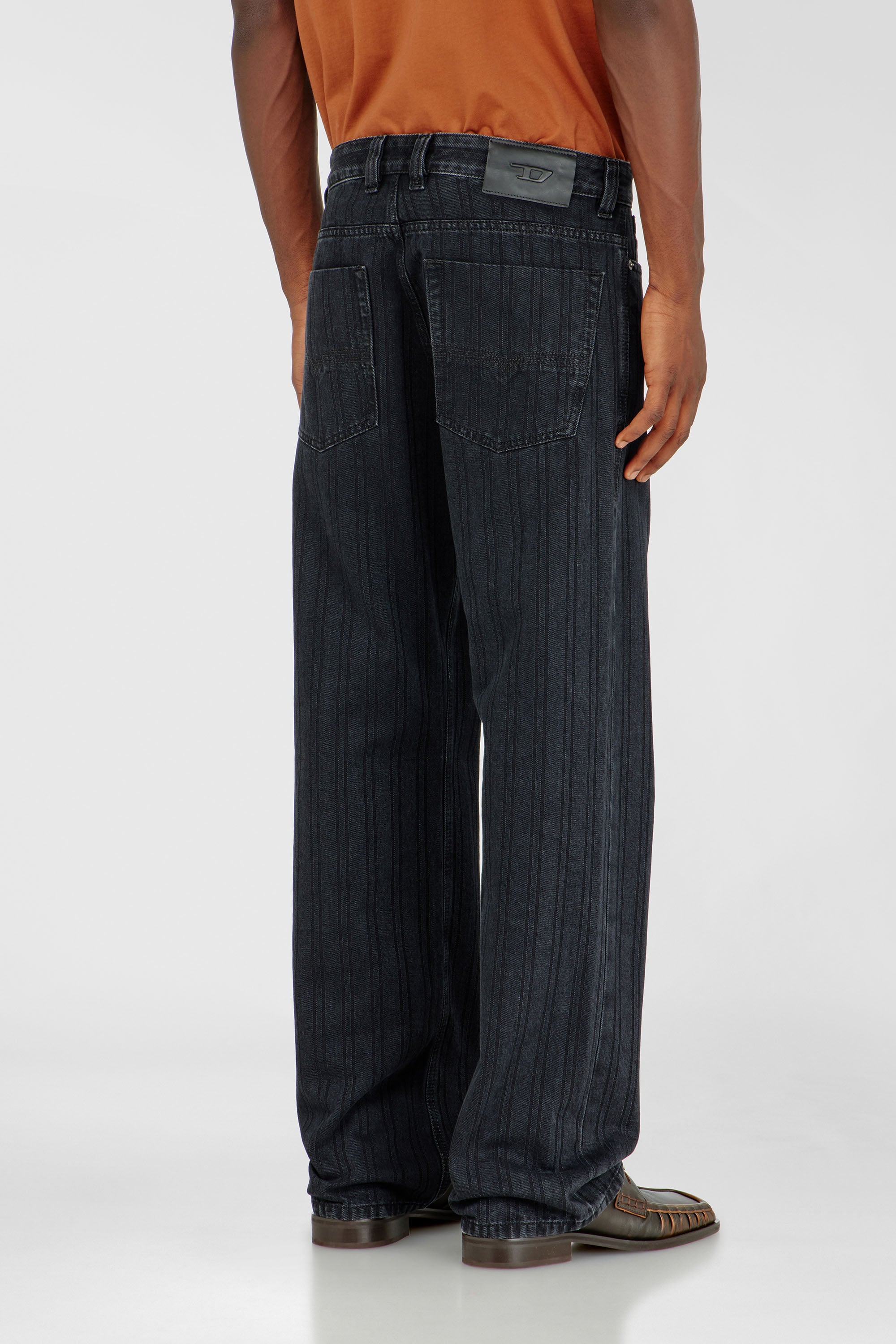 Diesel - Male's Relaxed Jeans 1980 D-Eeper 09Q12, Black/Dark Grey - 5
