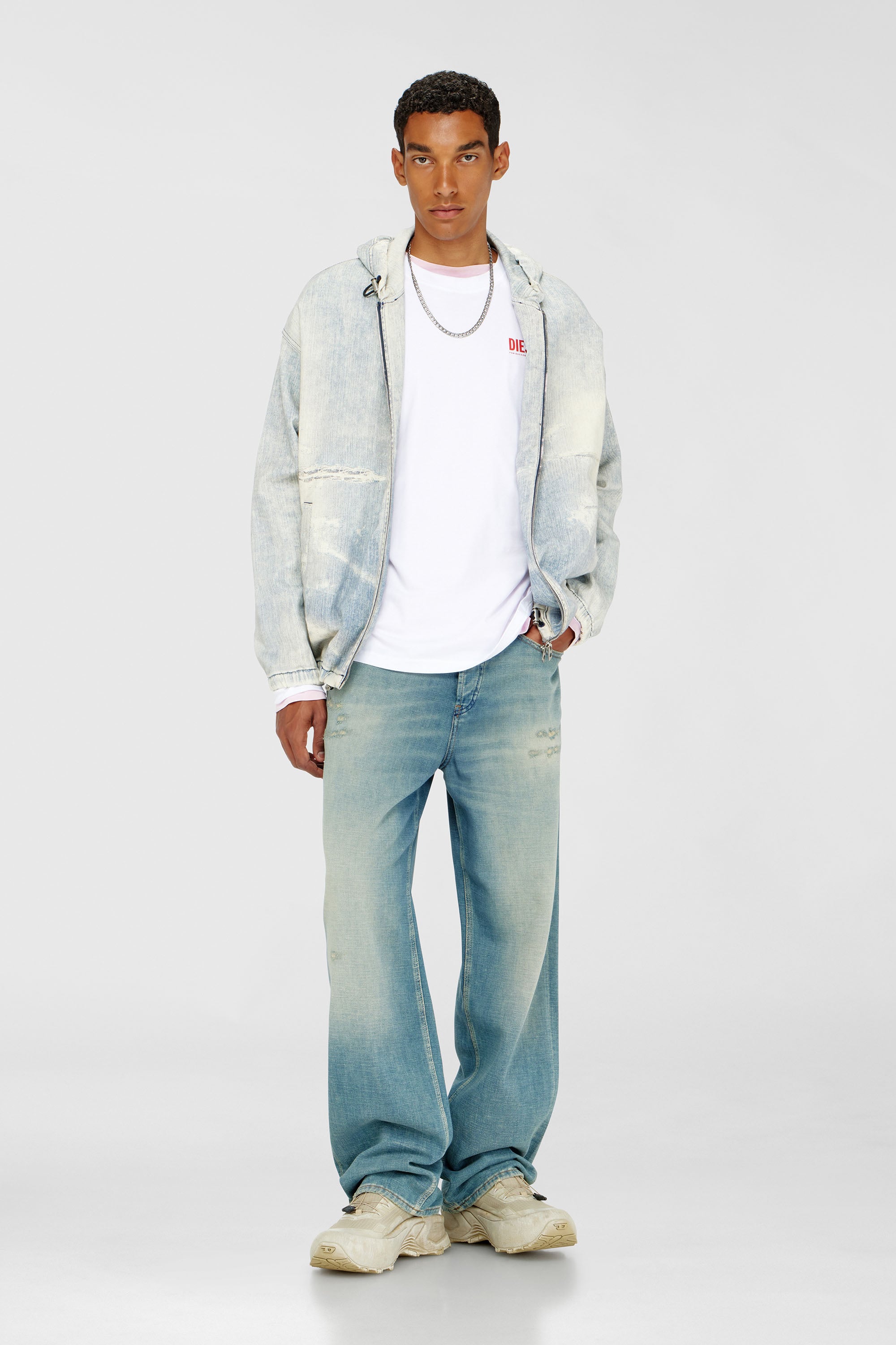 Diesel - T-BOXT-LS-BISK, Male's Relaxed long-sleeve T-shirt with Biscotto logo in White - 2