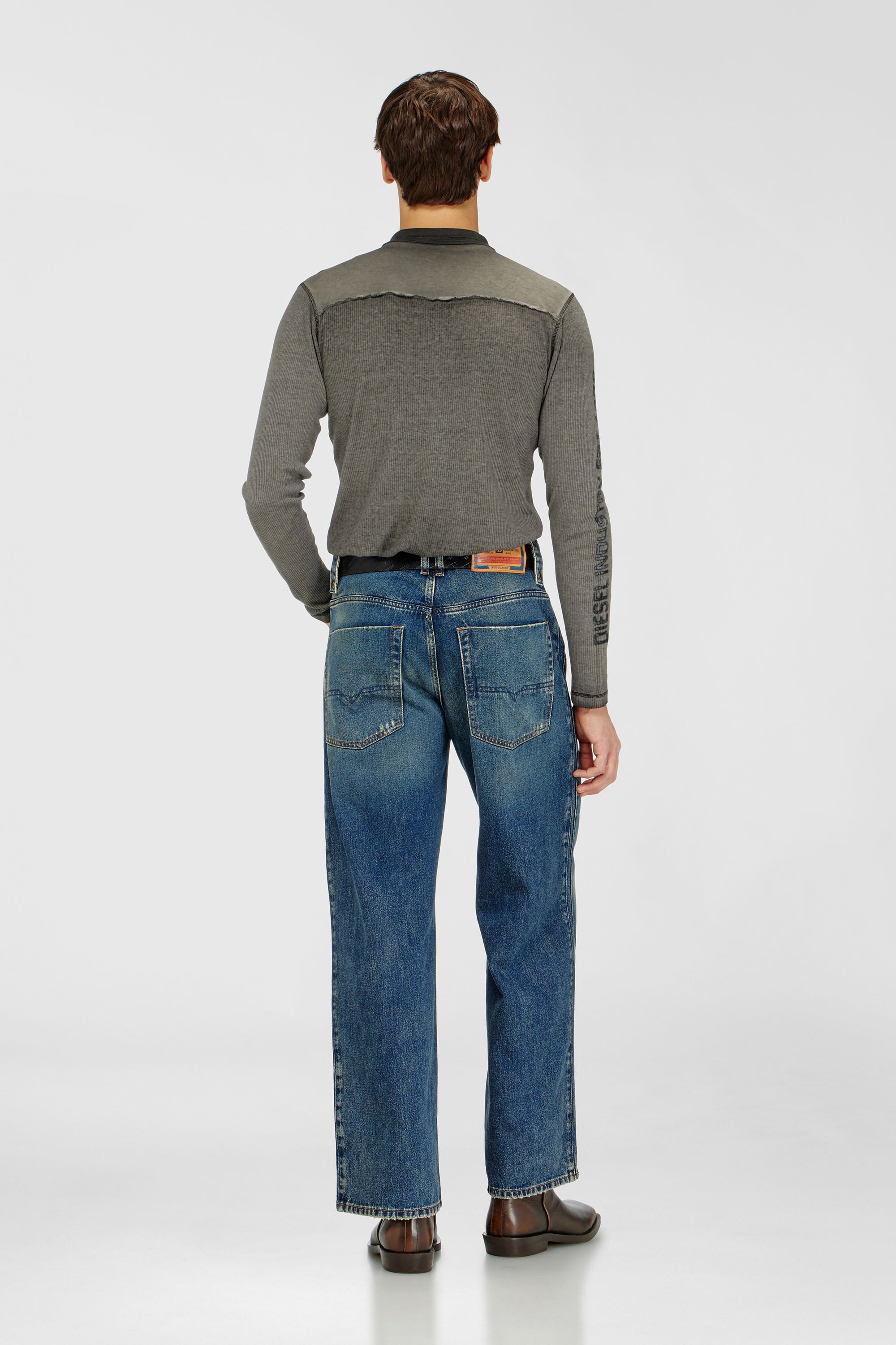 Diesel - Unisex's Relaxed Jeans 1982 D-Hakou 007FP, Dark Blue - 3