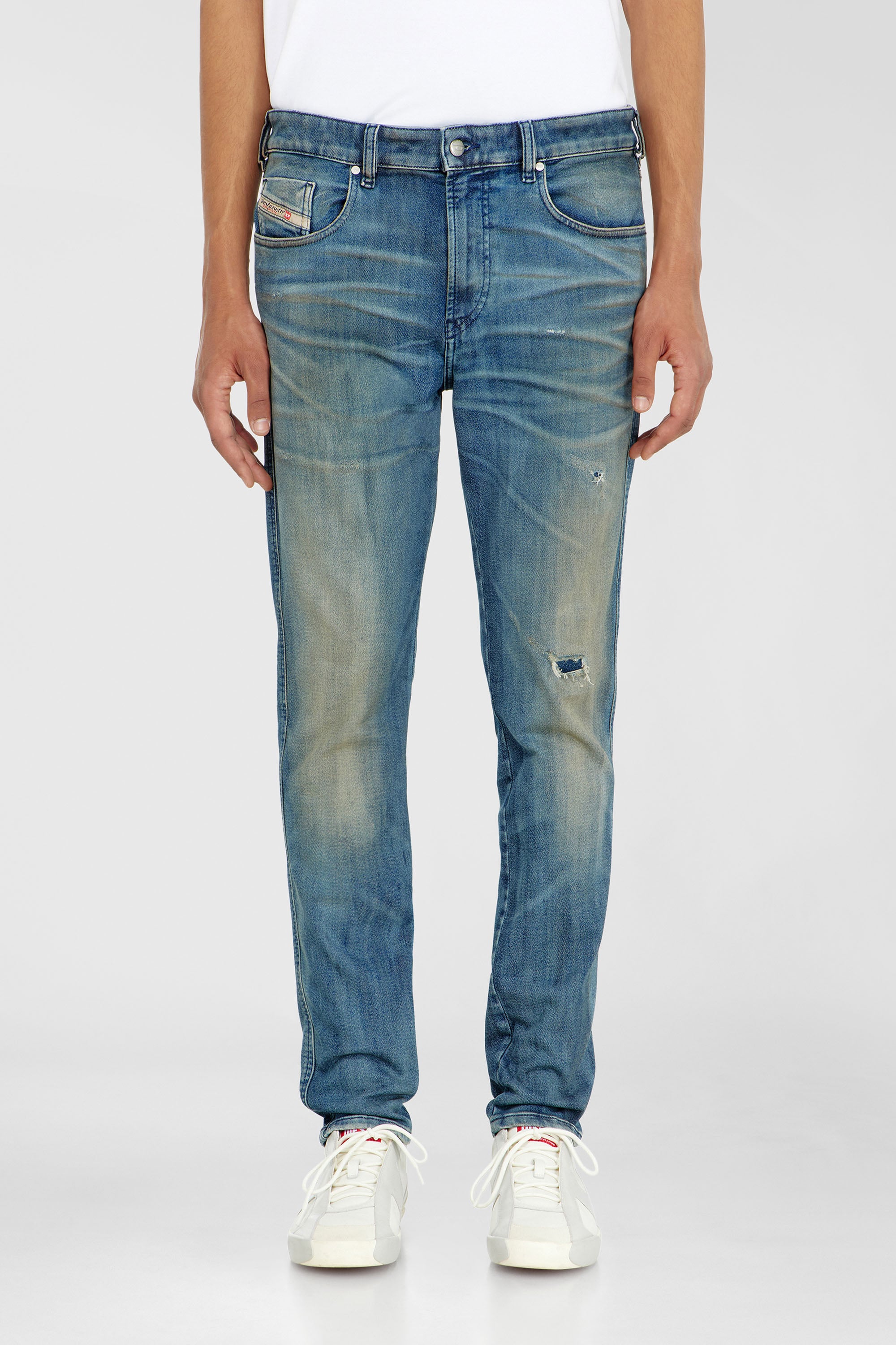 Diesel - Man's Slim 2062 D-Strukt Joggjeans&reg; 09P98, Medium blue - 2