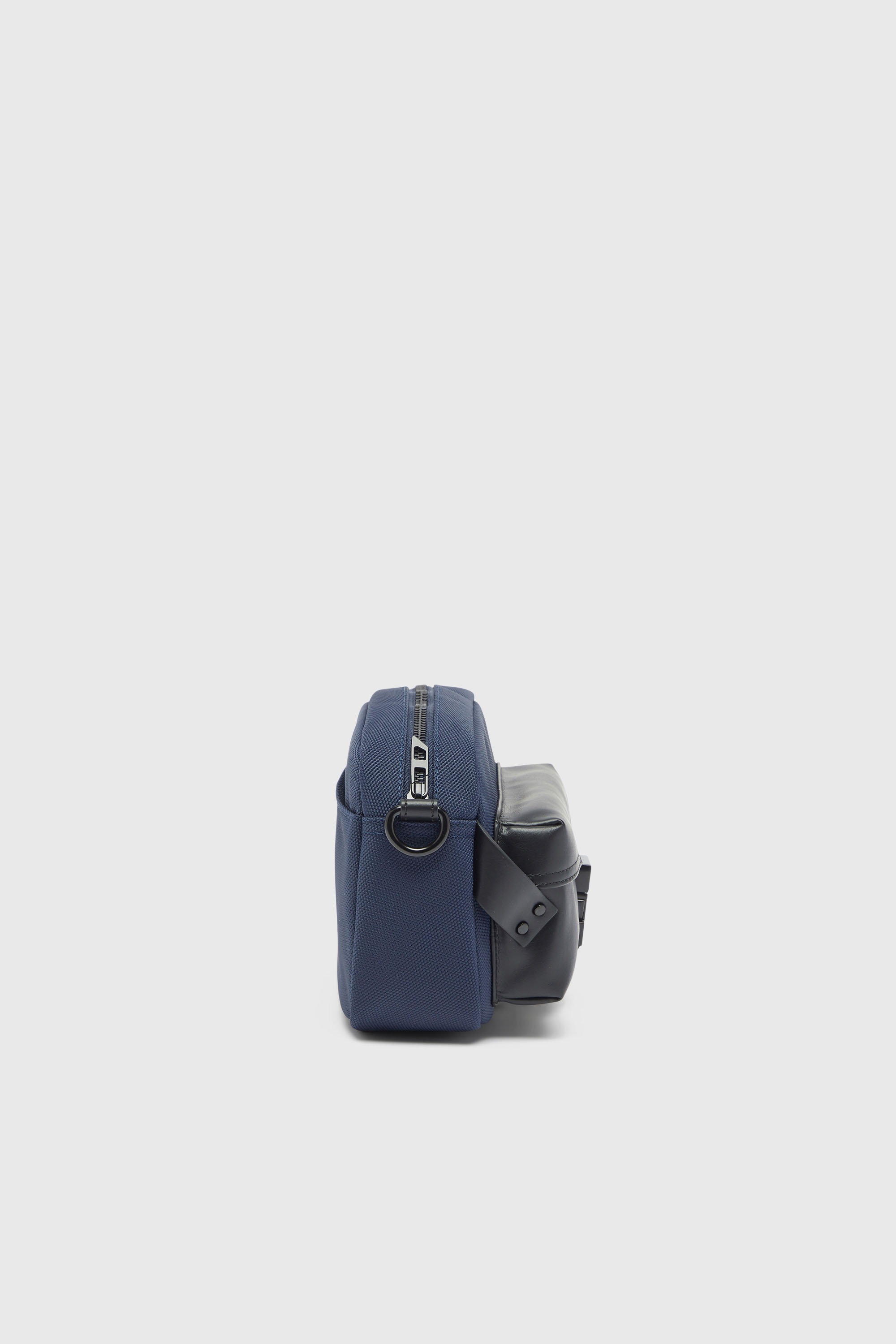 Diesel - MULTI-PKTS CAMERA BAG X, Unisex's Multi-Pkts - Crossbody bag in nylon with flap pocket in Blue - 4
