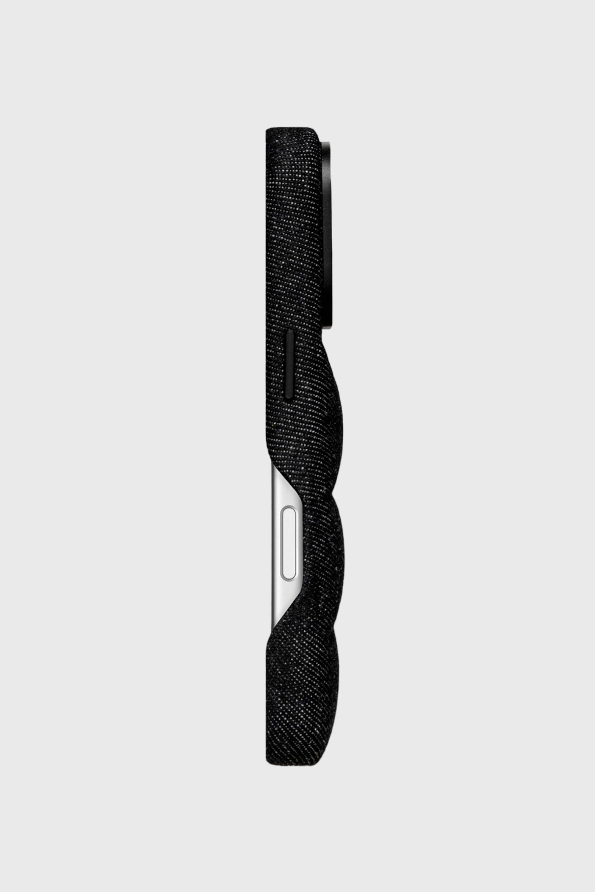 Diesel - 60606 MOULDED CASE, Unisex's Puffer case for iPhone 17 Pro in Black - 3