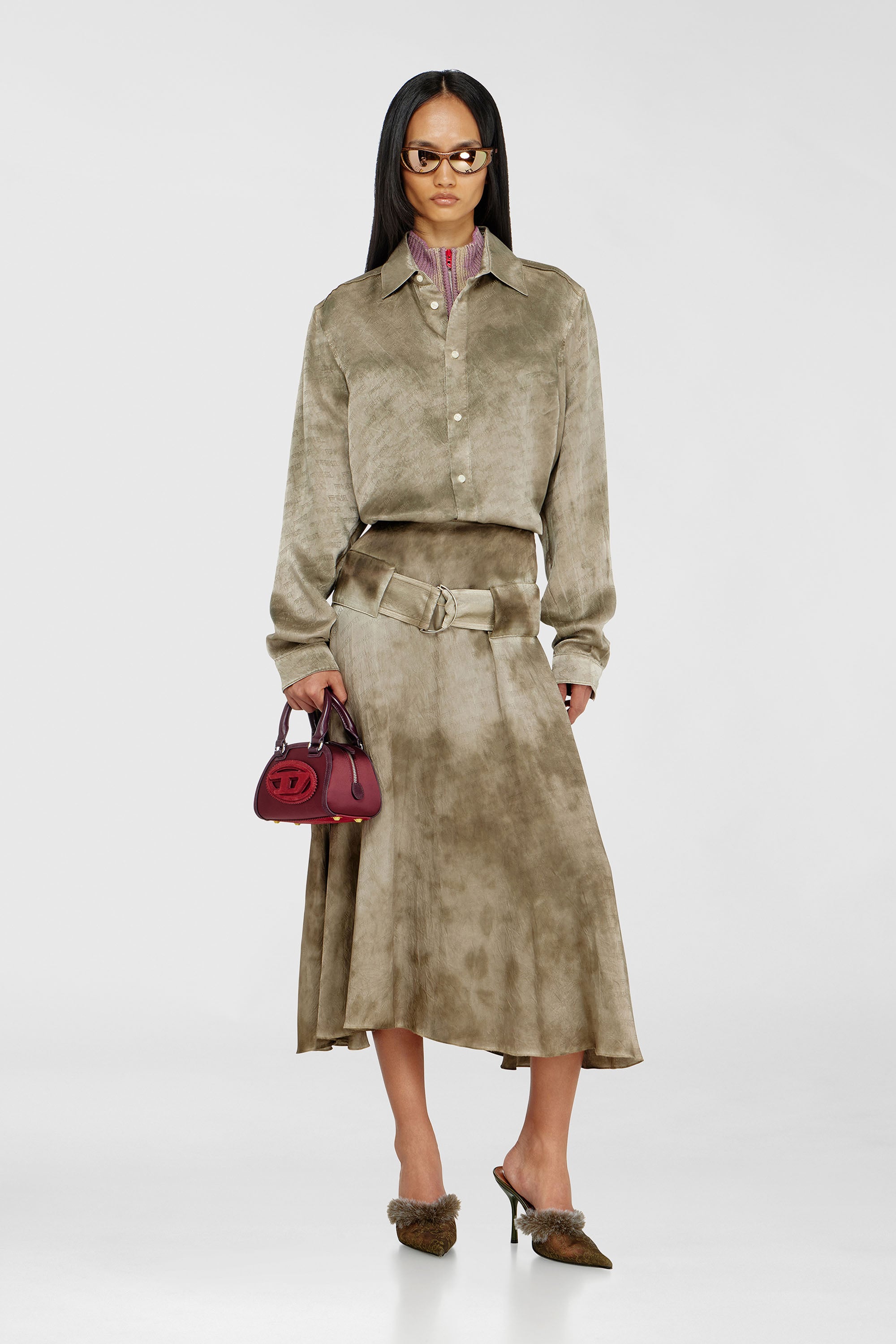 Diesel - O-DYLE, Belted midi skirt en sat&eacute;n jacquard con logo Mujer in Marr&oacute;n - 1