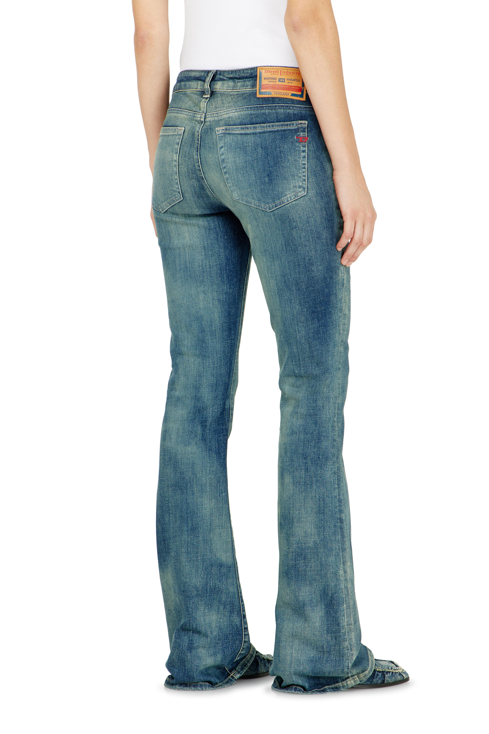 Diesel - Bootcut Jeans 1969 D-Ebbey 09P41 Femme, Bleu moyen - Image 5
