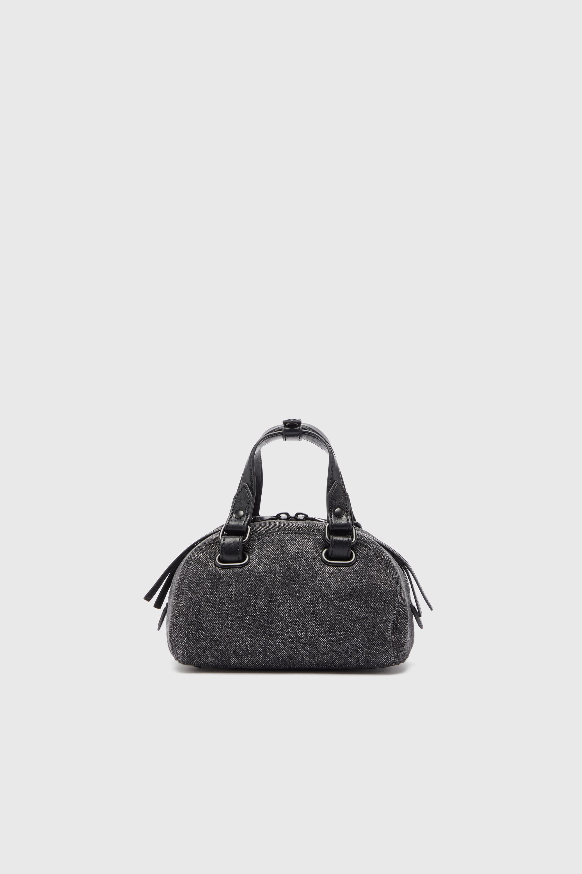 Diesel - 1DR DOME SOFT CROSSBODY, 1DR Dome - Bolso bowling peque&ntilde;o de denim lavado Unisex in Negro - 2