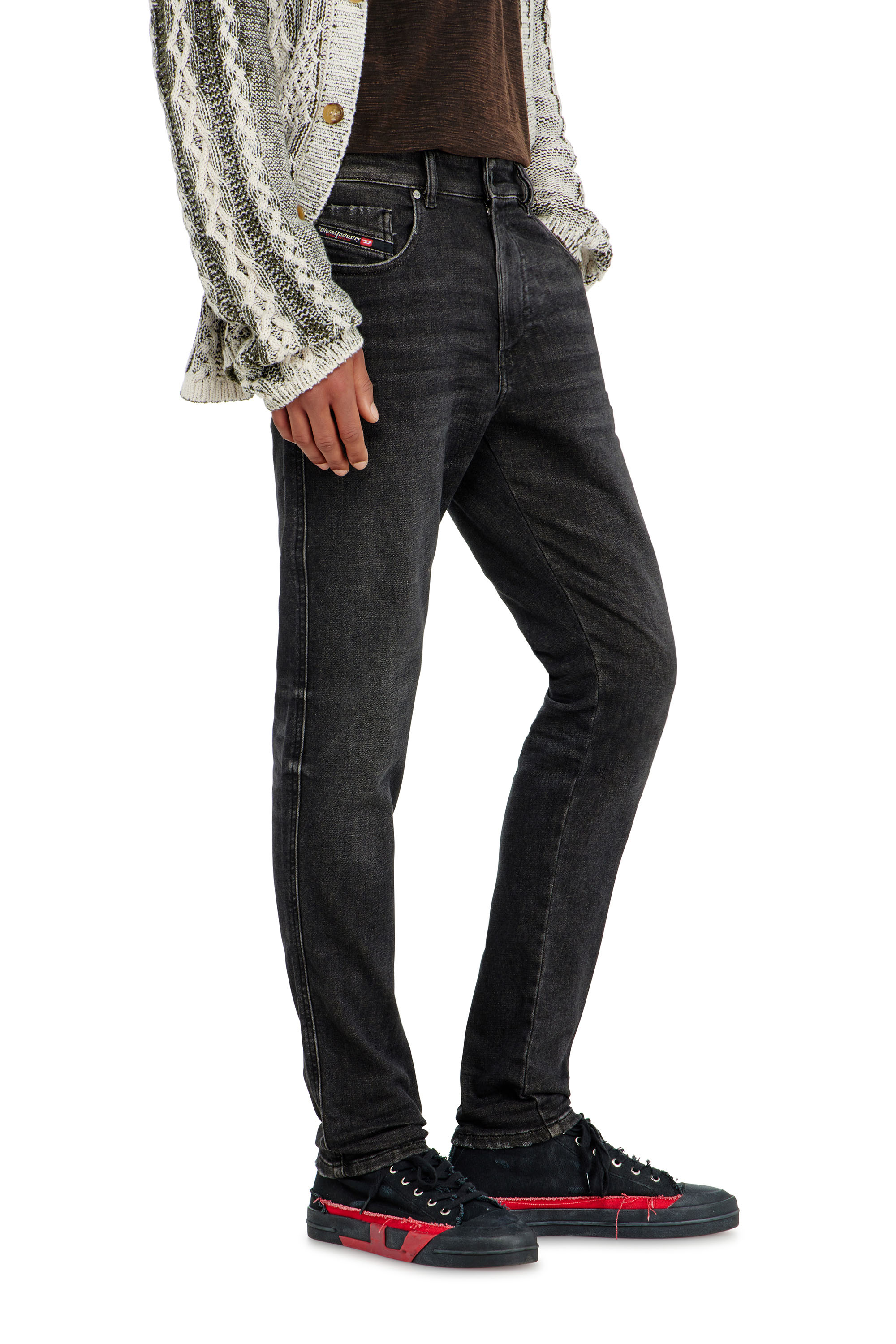 Diesel - Male's Slim 2062 D-Strukt Joggjeans&reg; 09P92, Black/Dark Grey - 4