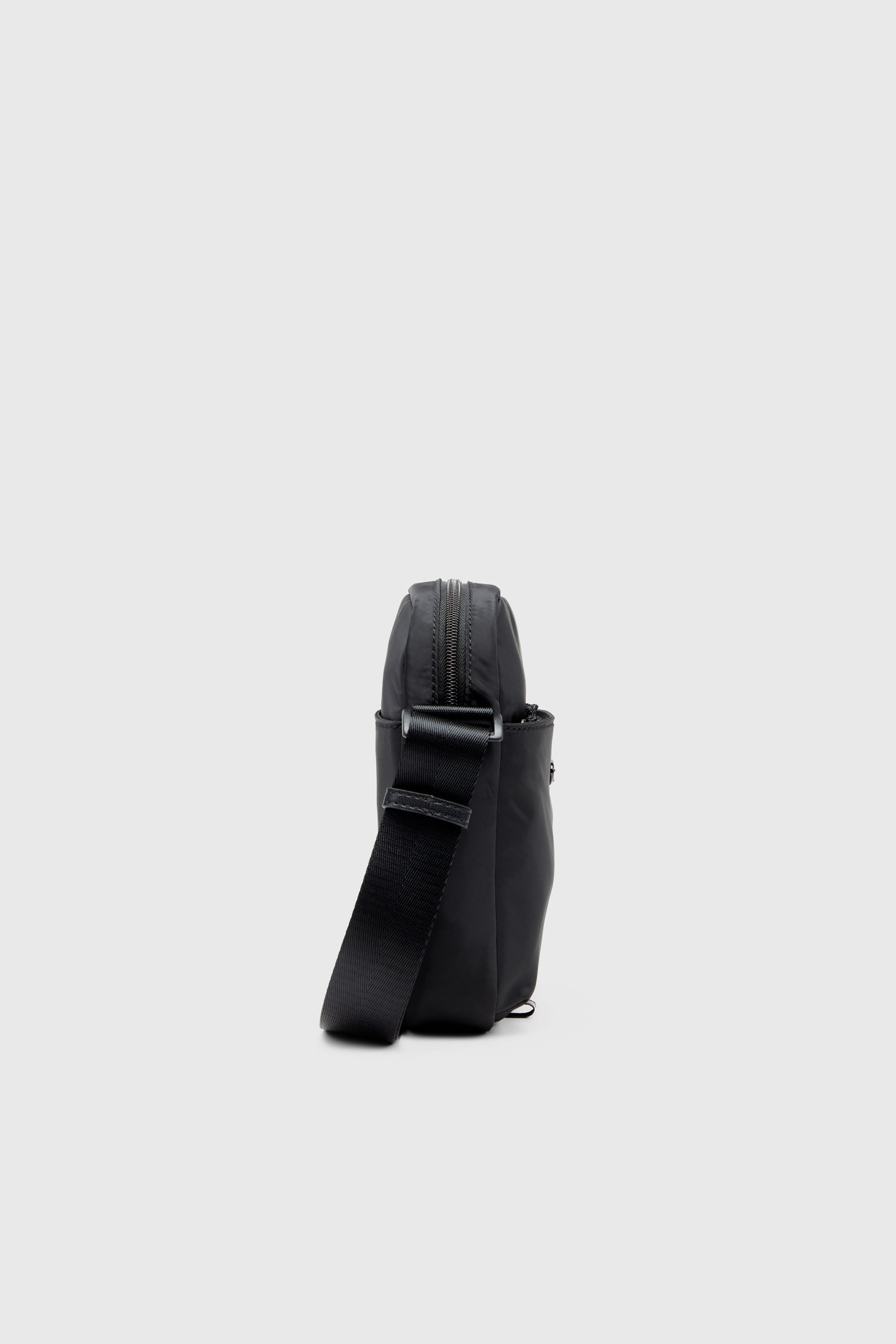 Diesel - D-PACK CROSSBODY X, D-Pack-Bandolera de tejido t&eacute;cnico Hombre in Negro - 4