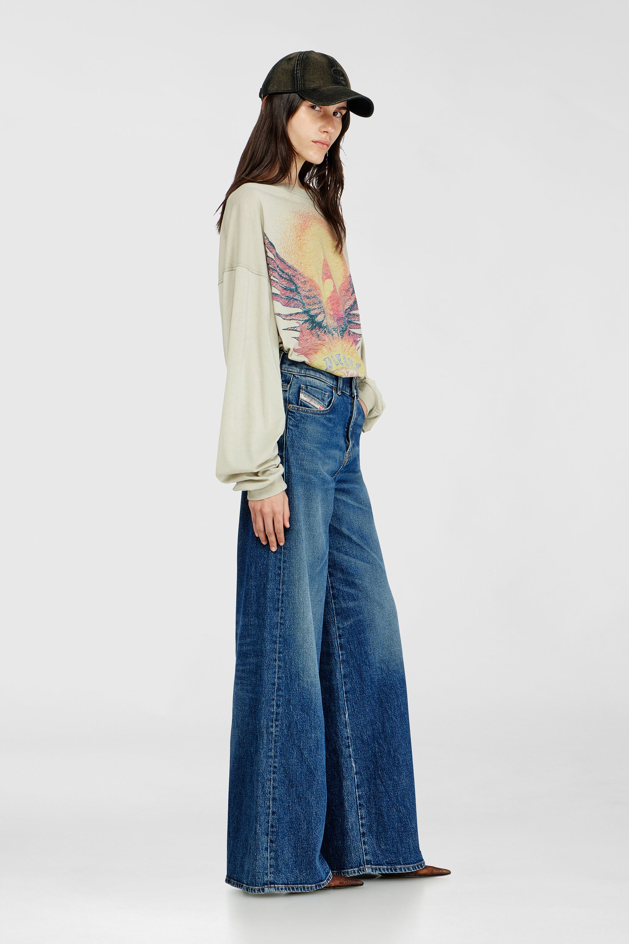 Diesel - Flare Jeans 1978 D-Akemi 09L21 Mujer, Azul medio - 2