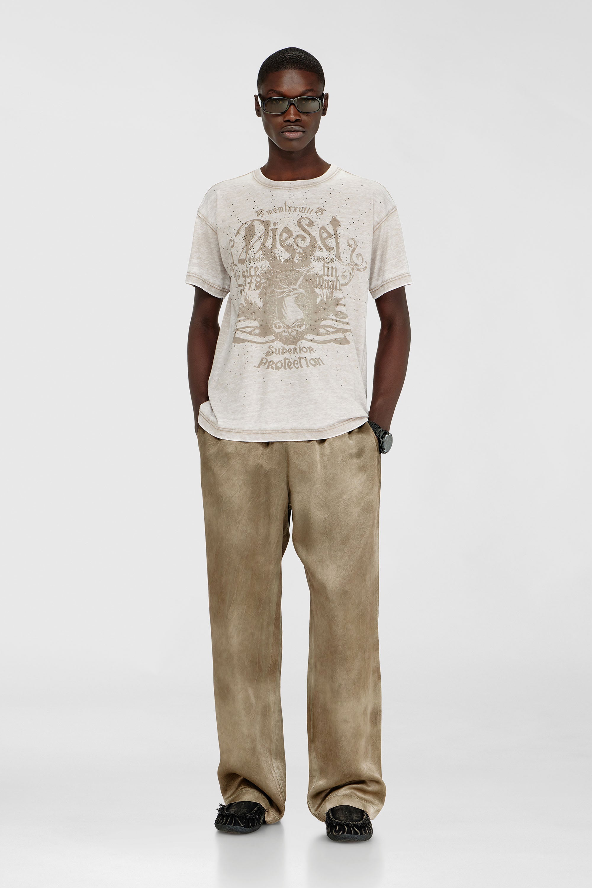 Diesel - T-NORM-AA8, Male's Jersey T-shirt with burnout wash and studs in Beige - 2