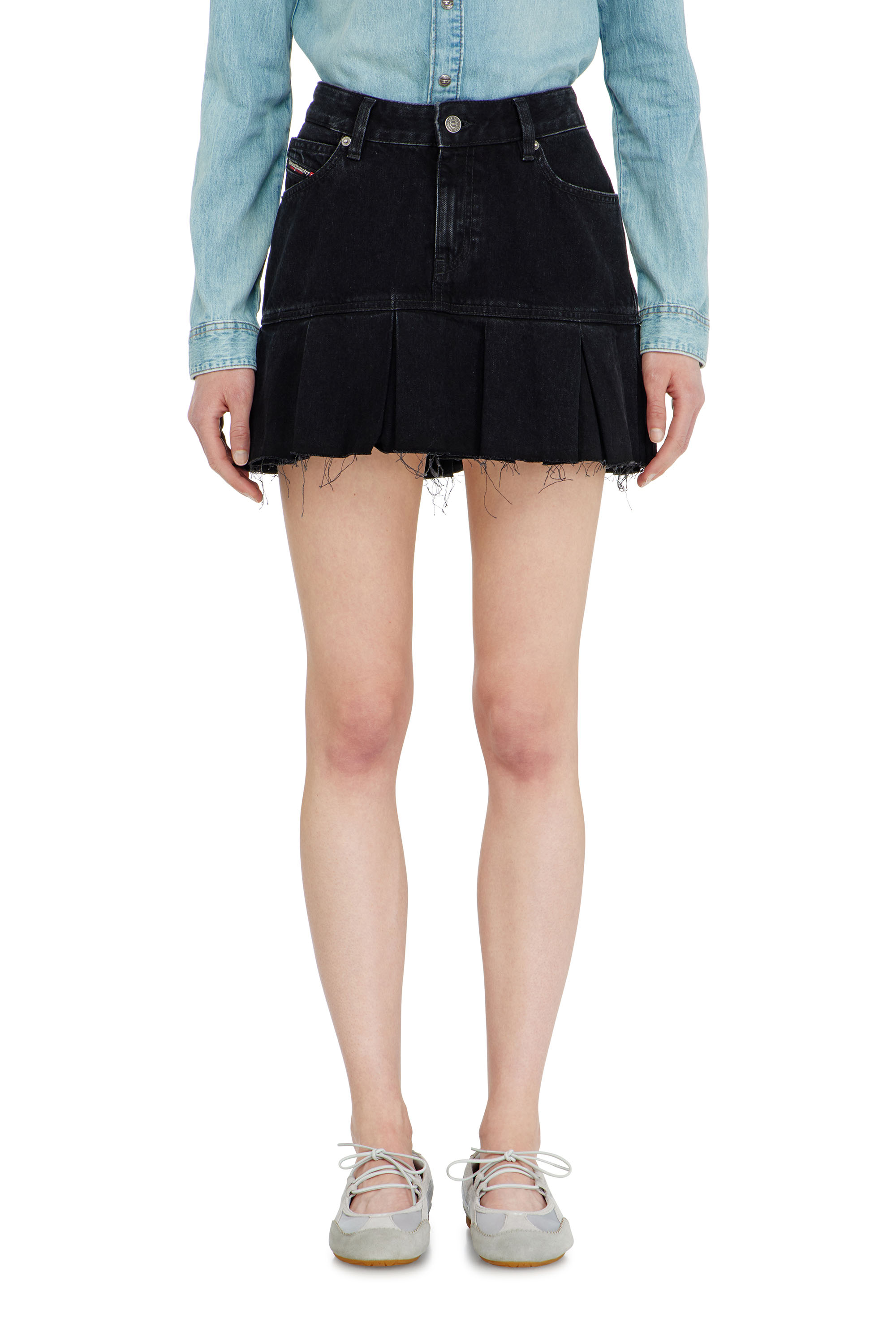 Diesel - DE-REEN, Woman's Denim skirt with frayed pleated hem in Black - 2