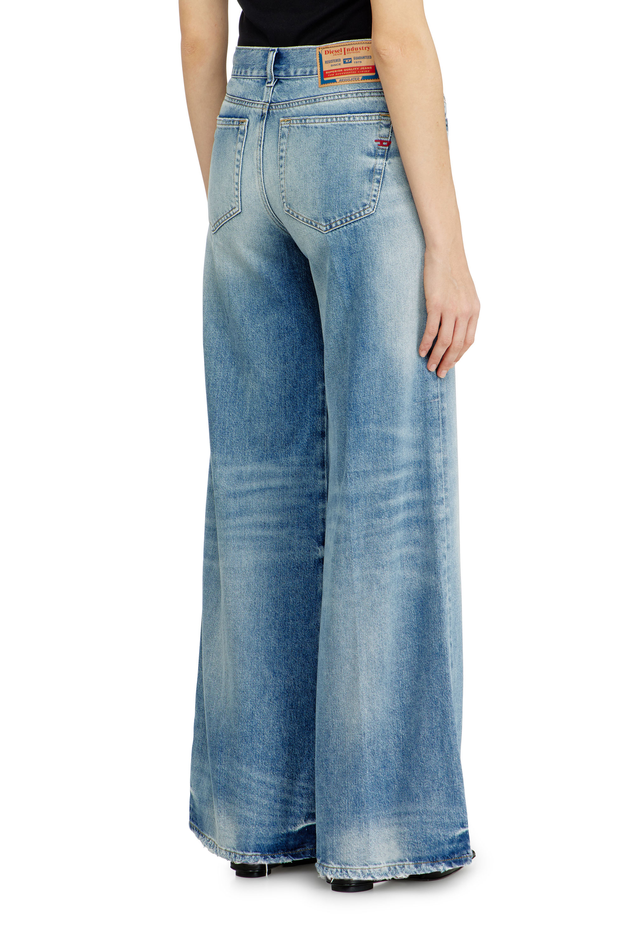 Diesel - Flare Jeans 1978 D-Akemi 09M07 Mujer, Azul Claro - 3