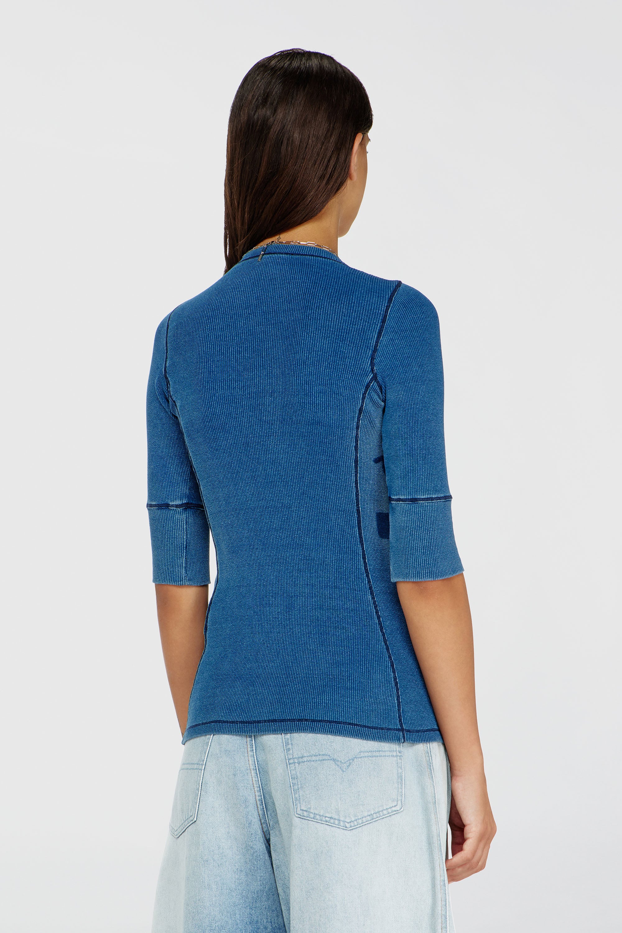 Diesel - T-EREME, Top henley con efecto shadow-patch Mujer in Azul marino - 4