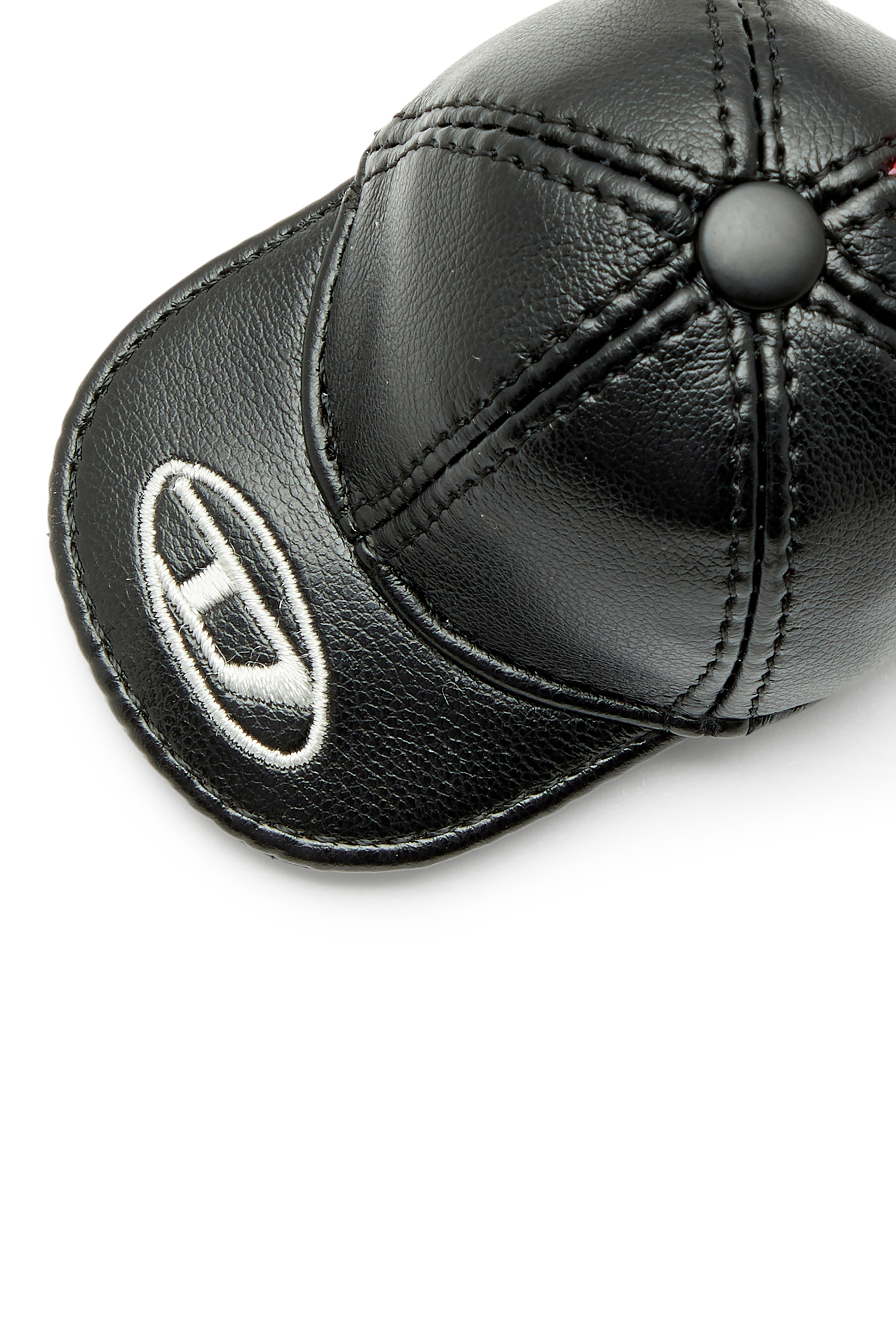 Diesel - CHARM-CAP, Unisex's Baseball hat charm with Oval D embroidery in Black - 3