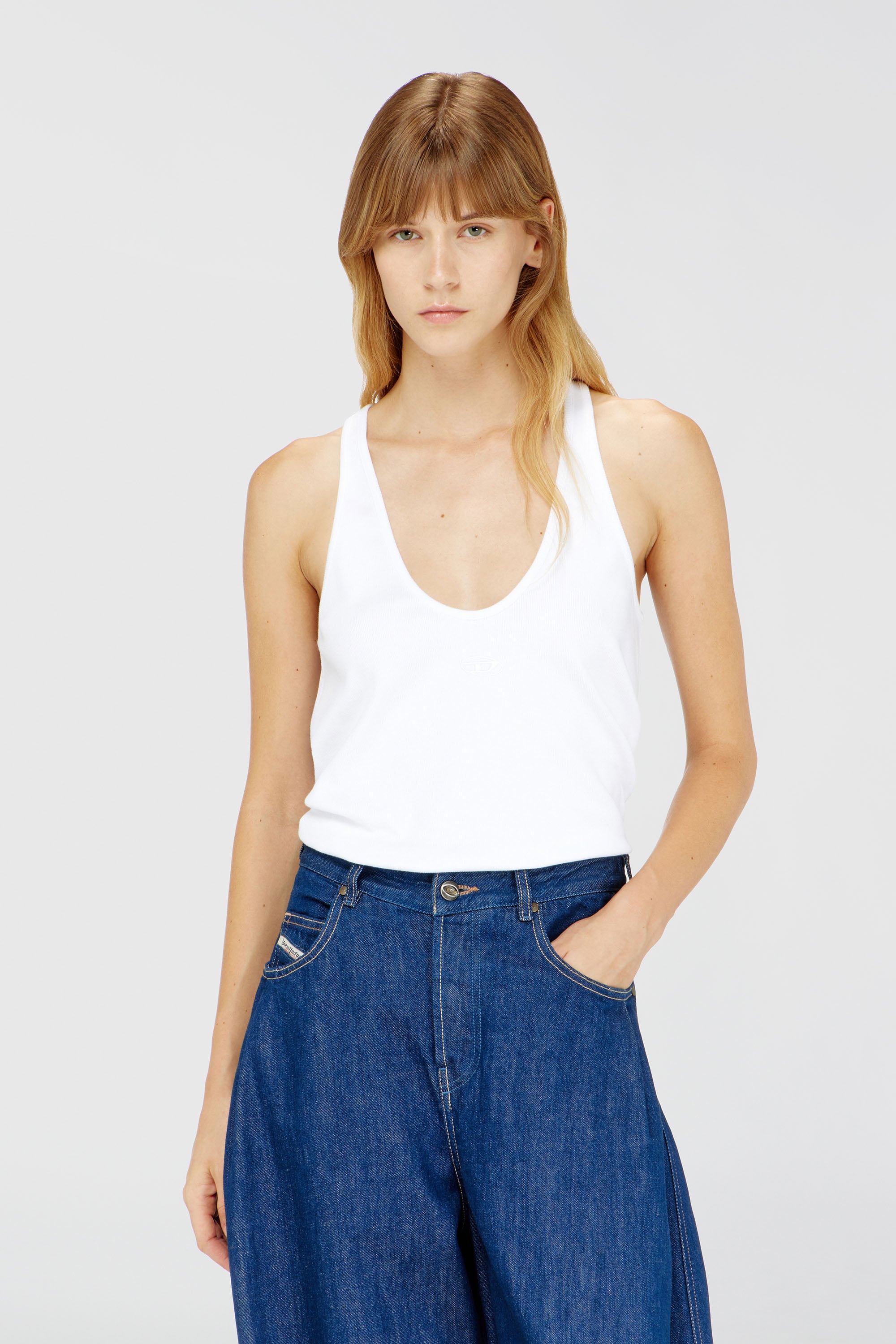 Diesel - T-IPSYA-LKDS, D&eacute;bardeur c&ocirc;tel&eacute; avec Oval D Femme in Blanc - 3