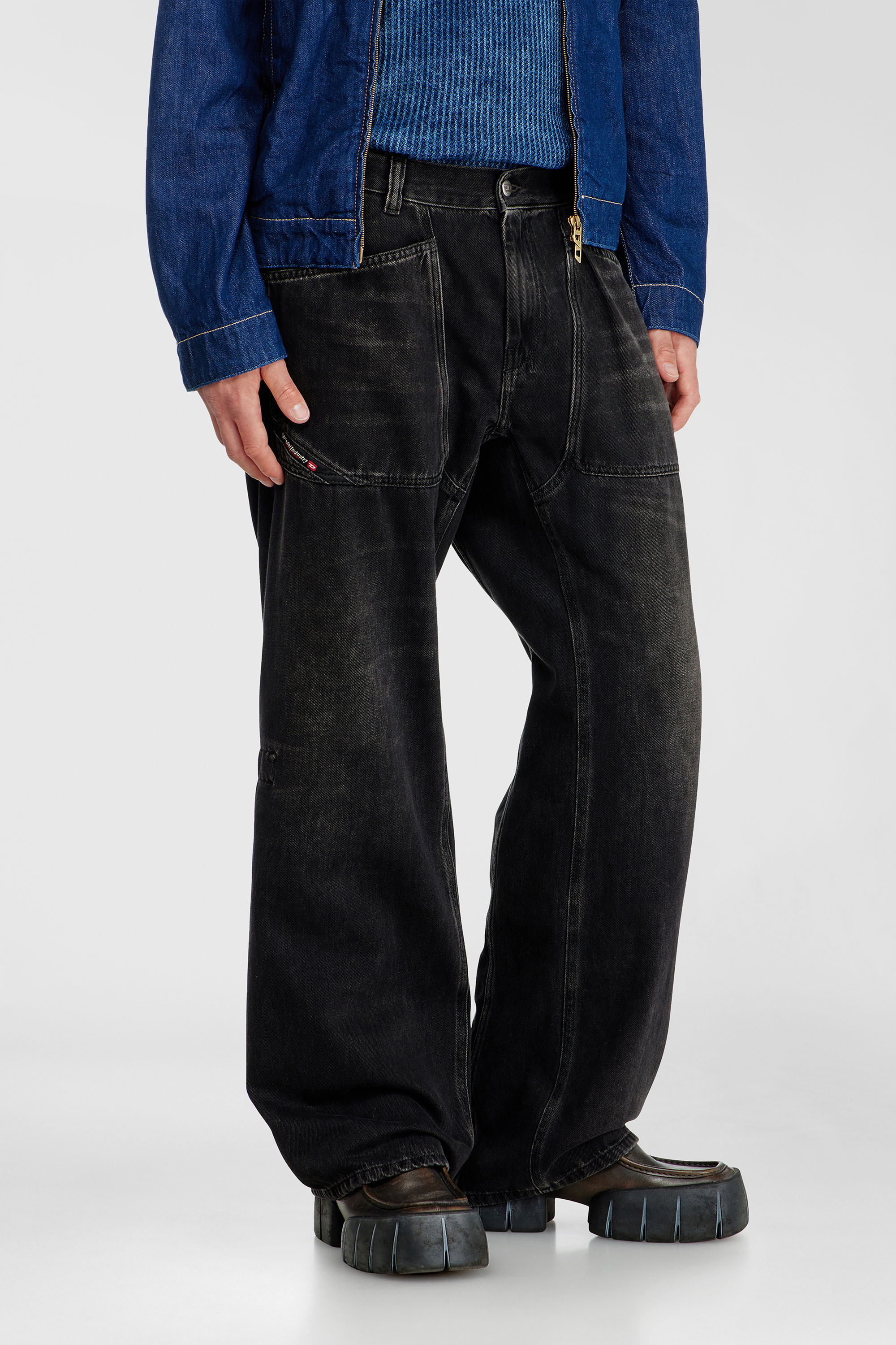 Men's Relaxed Jeans | Regular Waist D-ZetaBlack/Dark grey | Diesel US