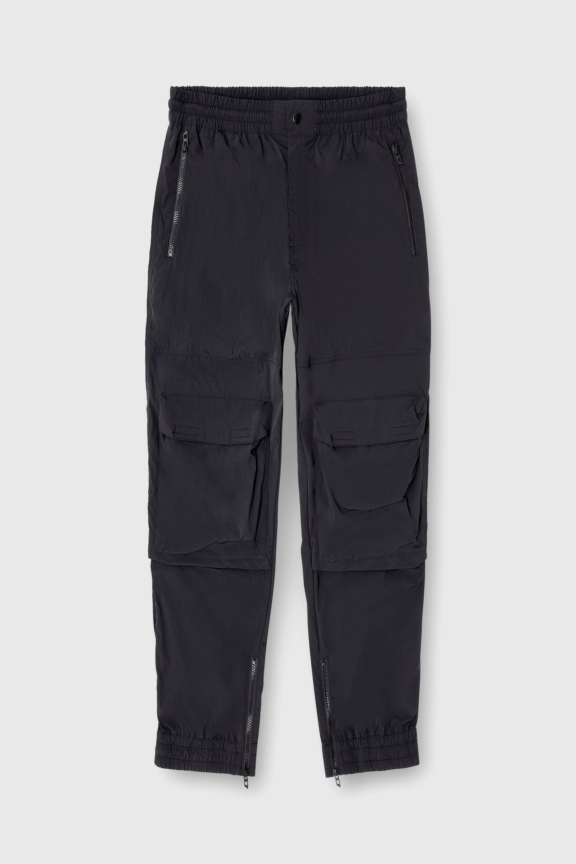 Diesel - P-BEECK-WRD-AKAD, Pantalon en nylon avec poches cargo Homme in Noir - 2