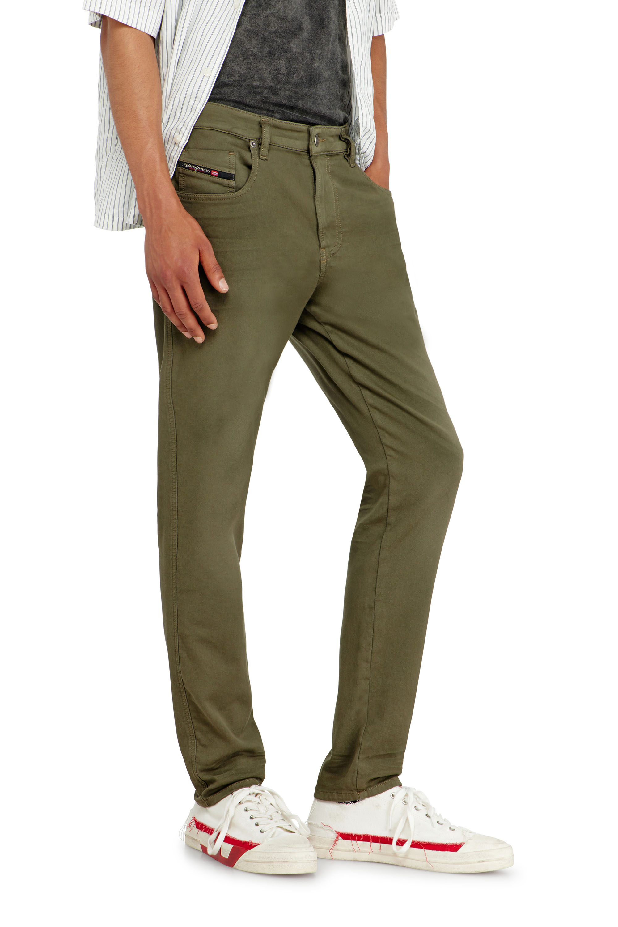 Diesel - Slim 2062 D-Strukt Joggjeans&reg; 0670M Hombre, Verde Militar - 4