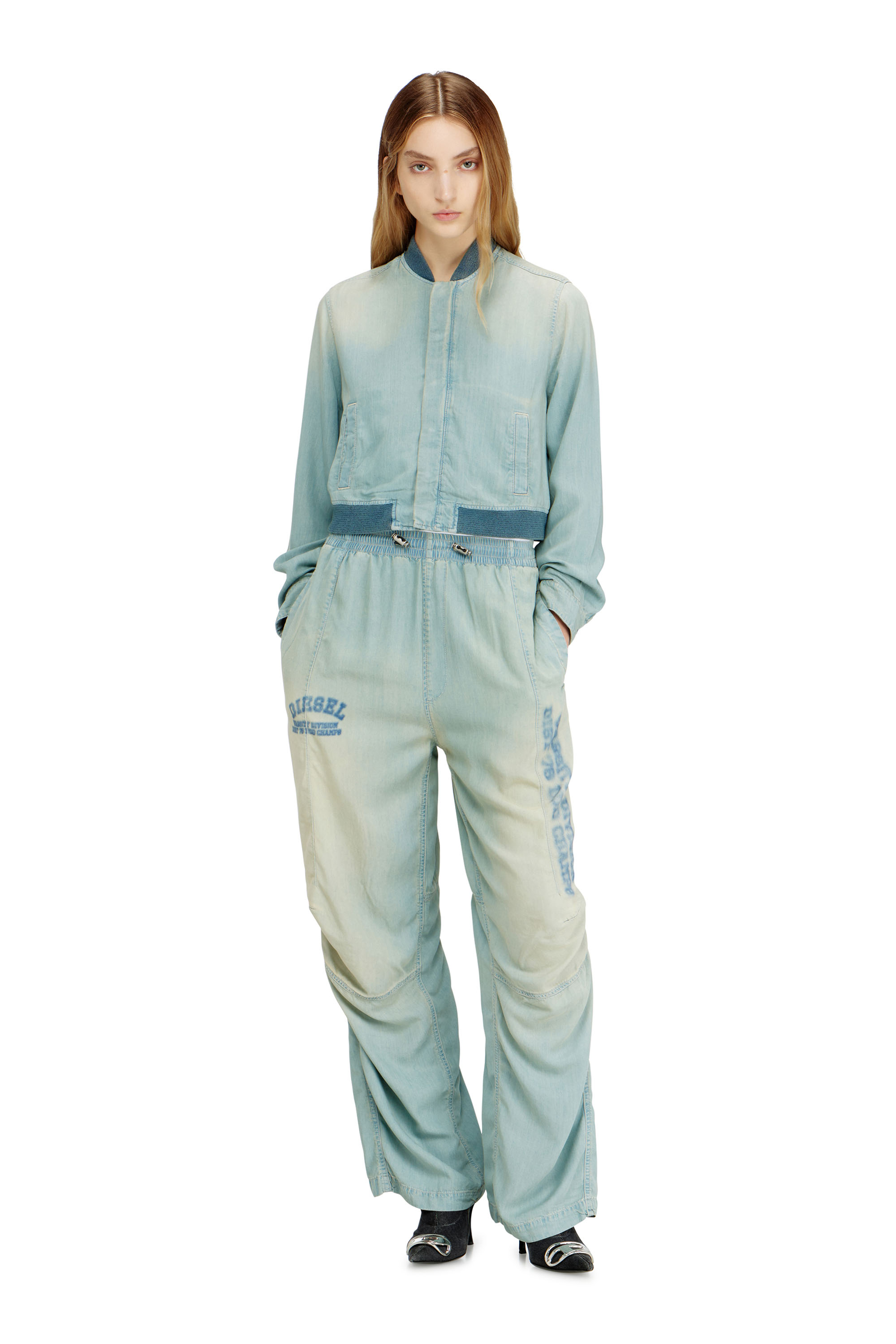 Diesel - DE-RANIA-S1, Chemise bomber en denim fluide &agrave; effet sali Femme in ToBeDefined - 2