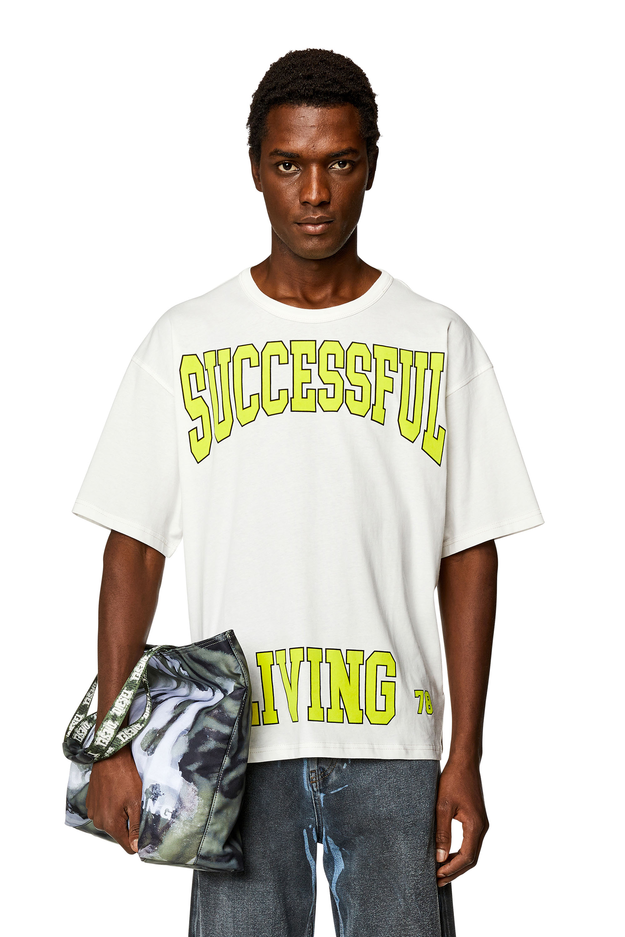 Diesel - T-BOXT-N9, Camiseta de algod&oacute;n org&aacute;nico con logotipo universitario Hombre in Blanco - 3