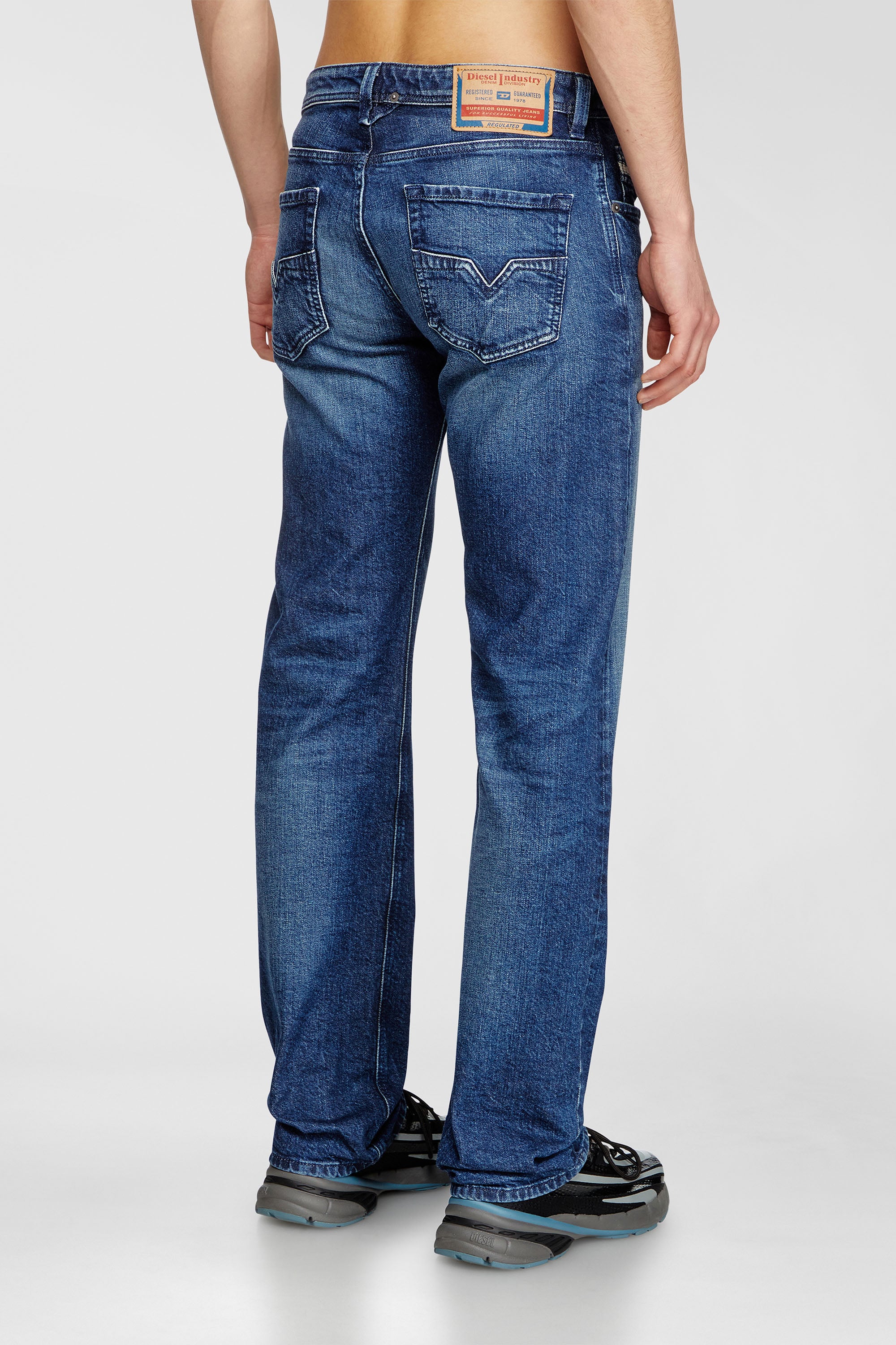 Diesel - Man's Regular Jeans 1985 Larkee 09L51, Dark Blue - 3