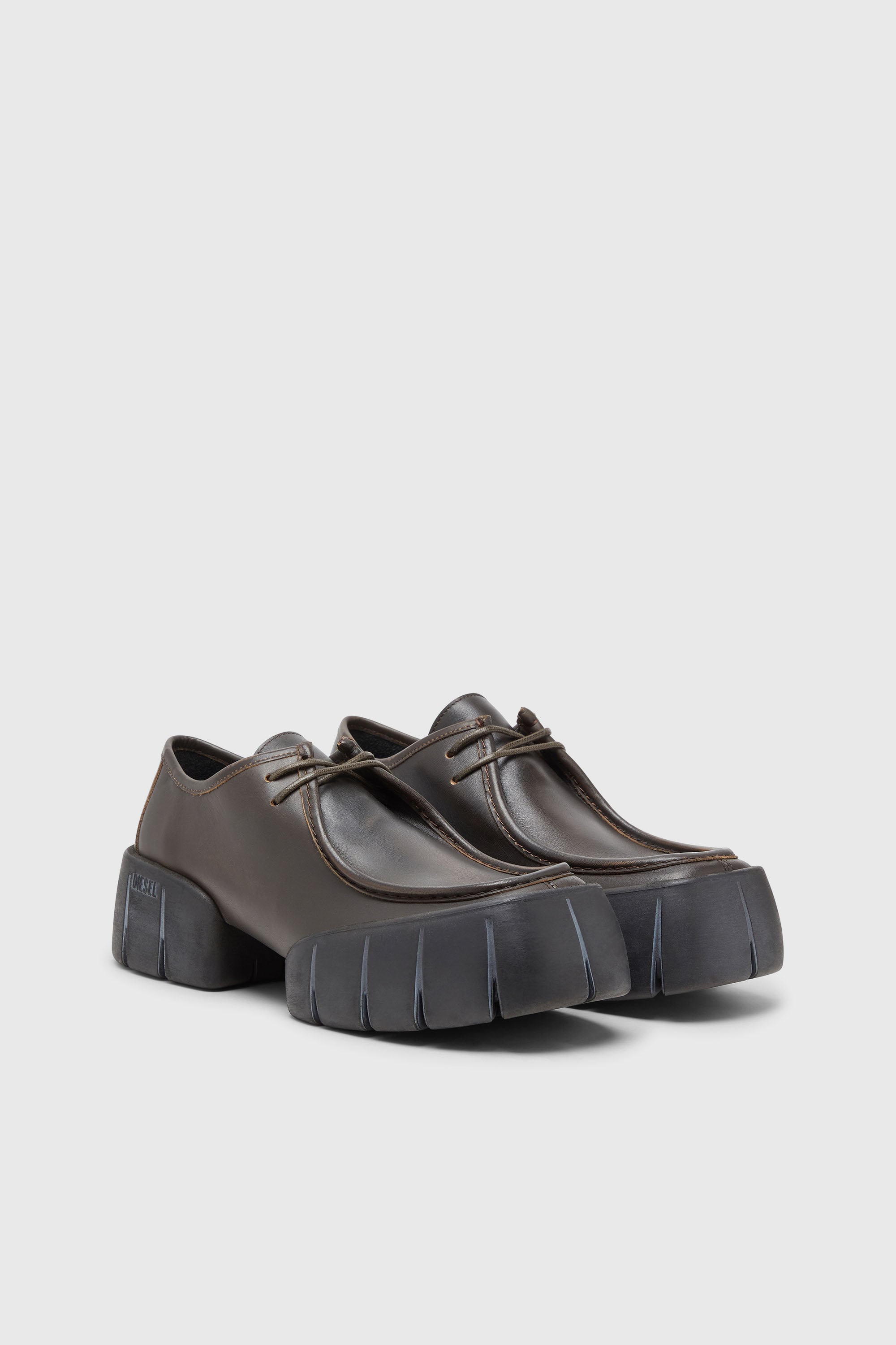 Diesel - D-TEX WB, D-Tex-Chaussures style mocassin en cuir bross&eacute; Homme in Marron - 2