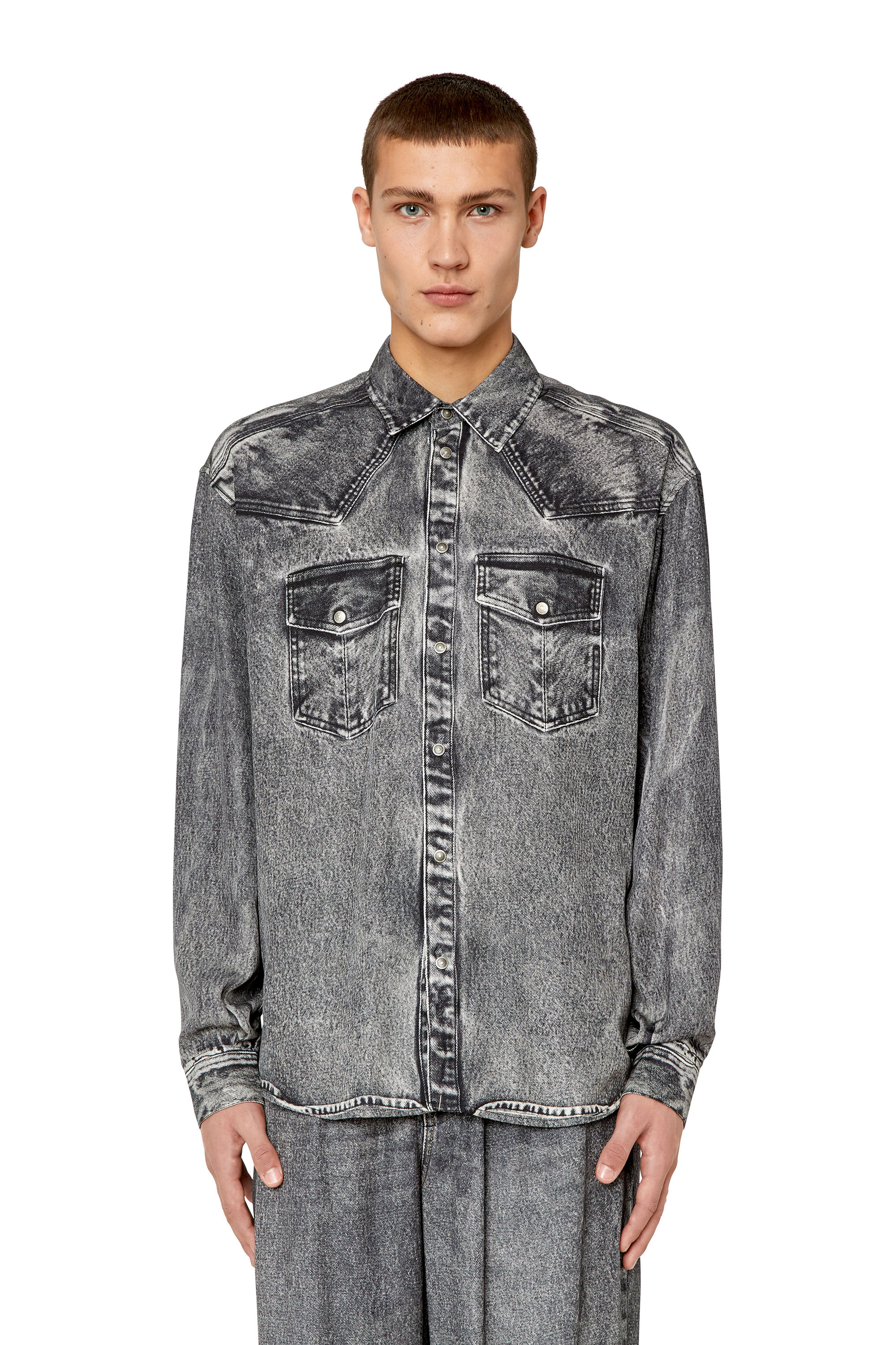 Diesel - S-GILS-DNM, Camisa fluida con trampantojo de denim Hombre in Gris - 3