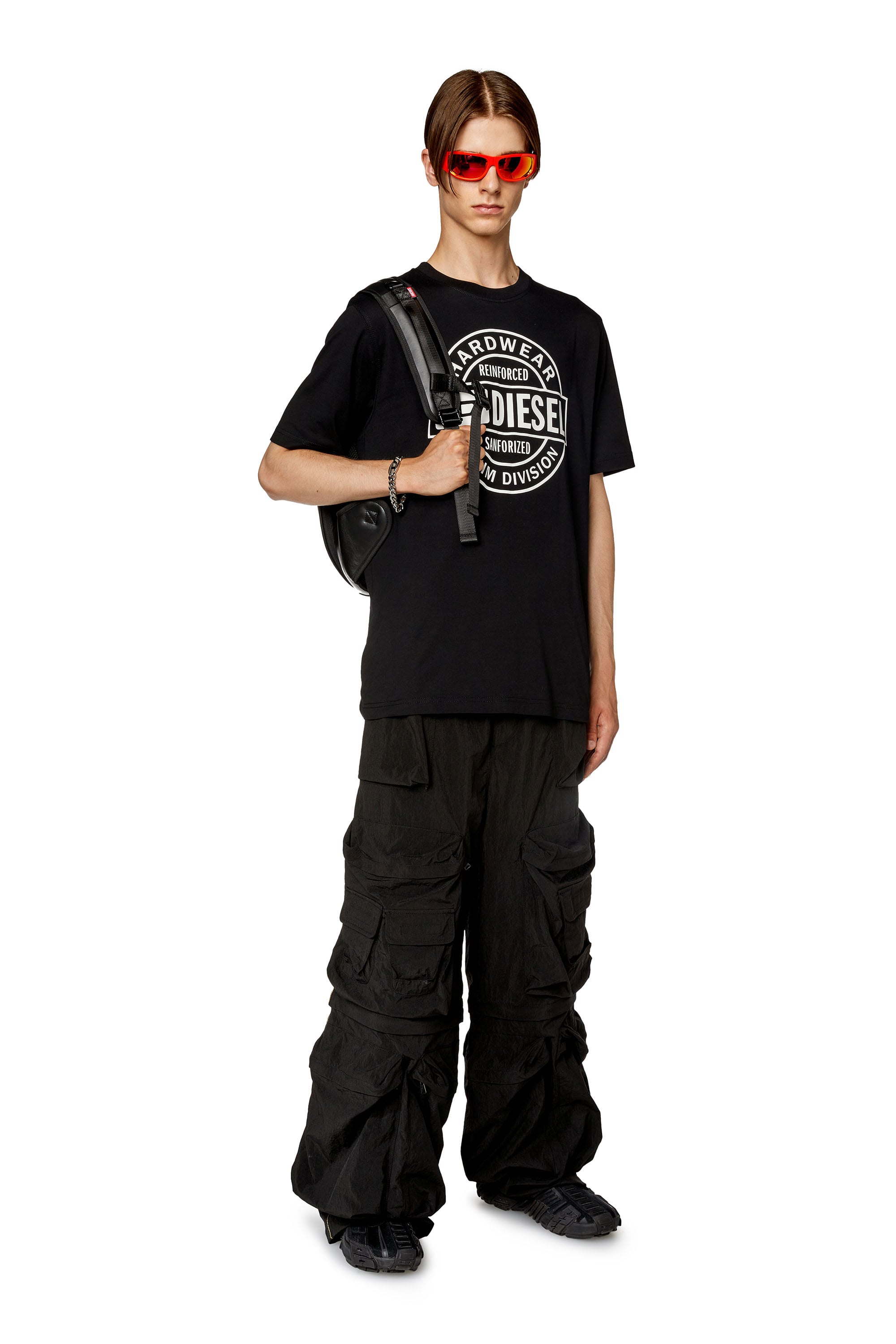 Men's T-shirt with Diesel Hardwear print | Black | Diesel US