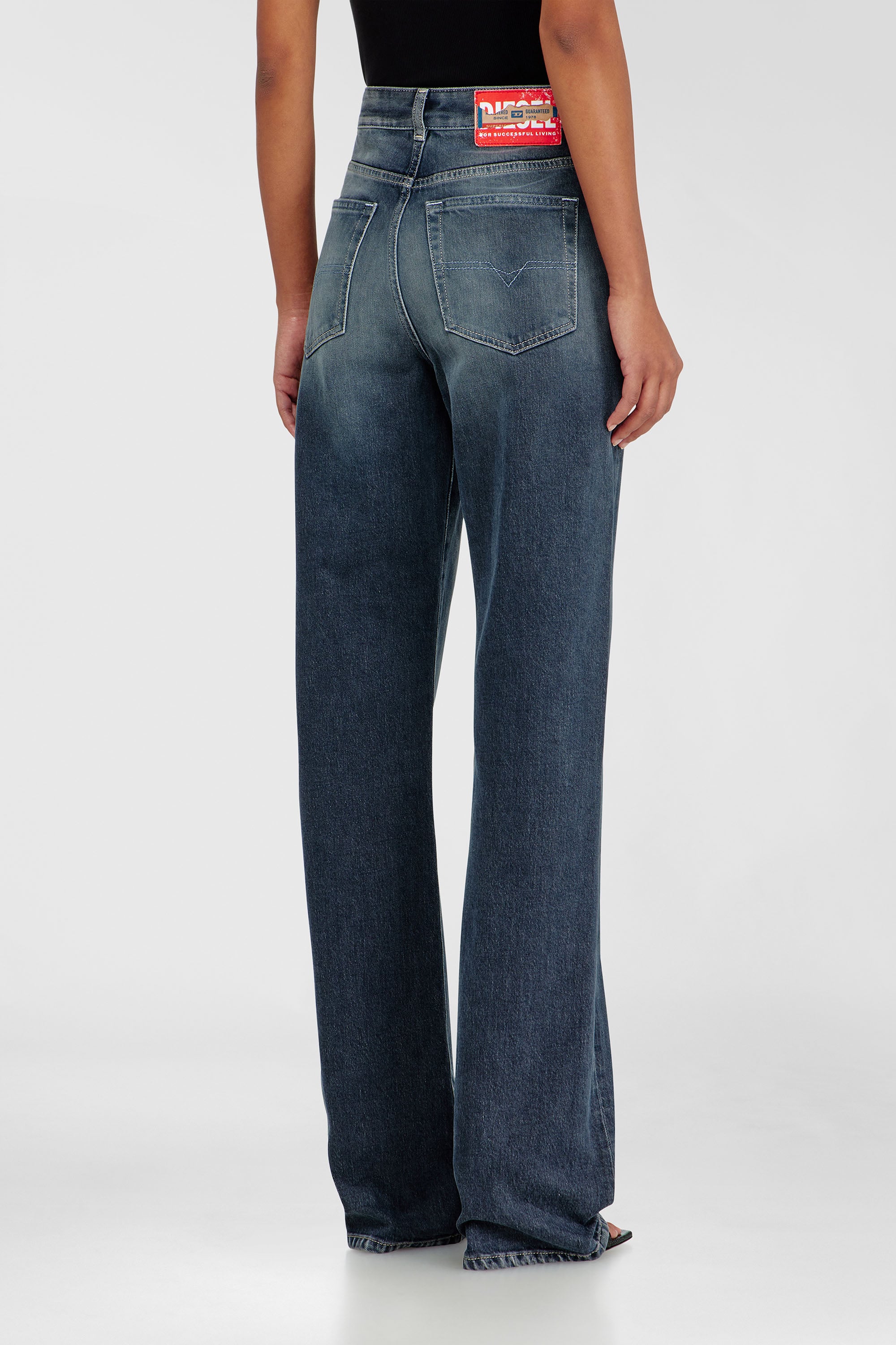 Diesel - Woman's Regular Jeans 1971 D-Sent 007EI, Dark Blue - 5