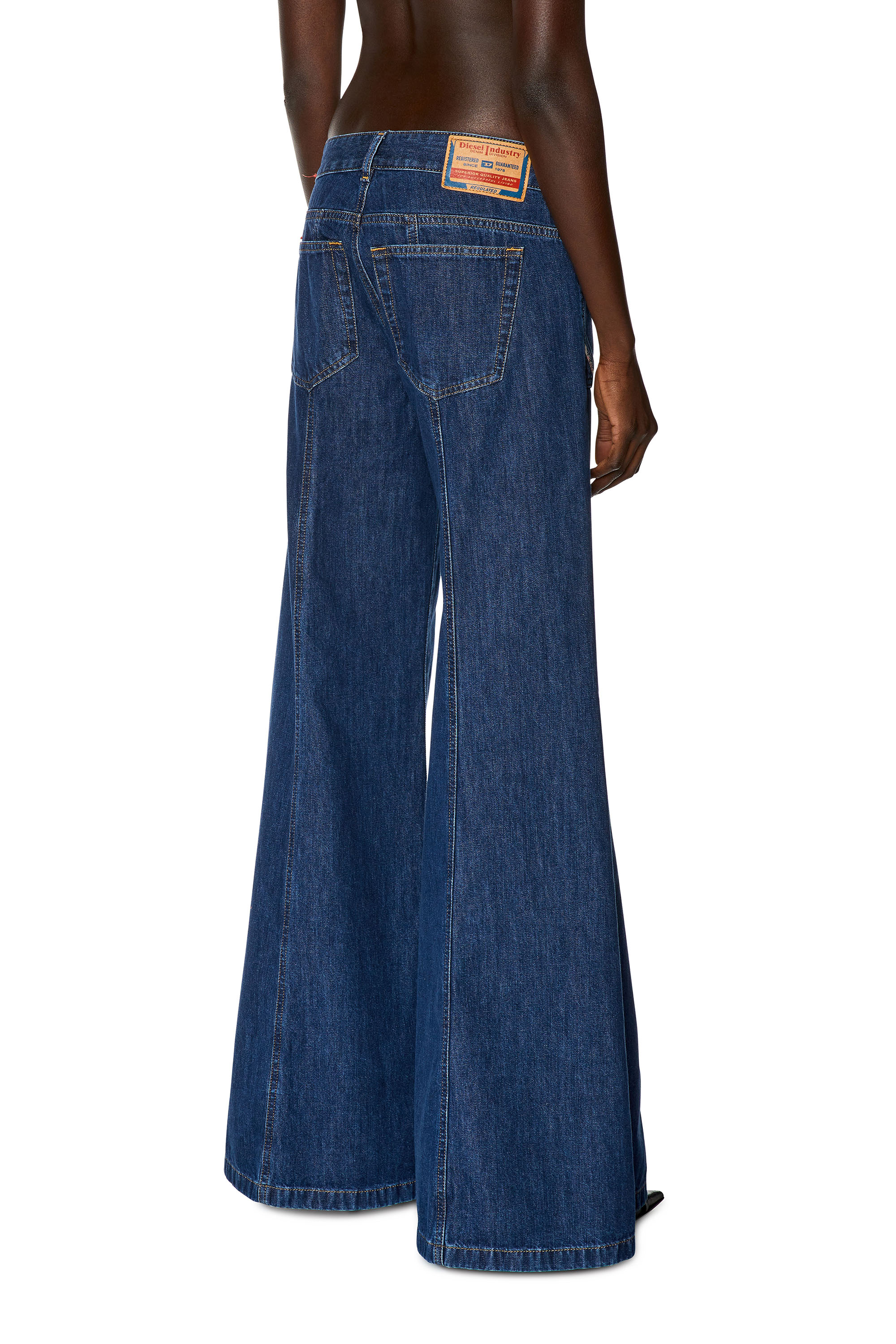 Diesel - Flare Jeans D-Akii 09H99 Mujer, Azul Oscuro - 2