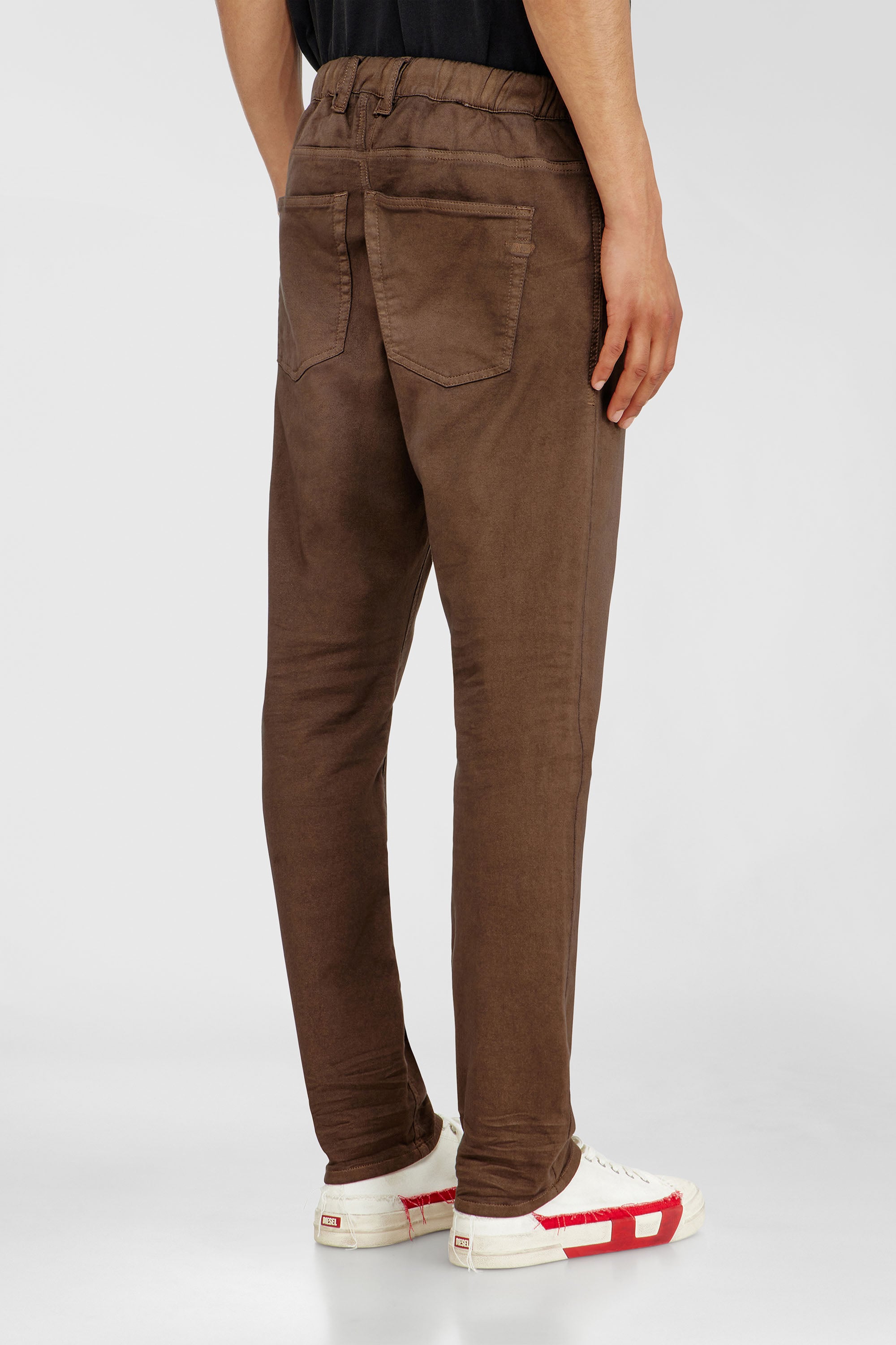 Diesel - Regular 2032 D-Krooley-BW Joggjeans&reg; 0670M Homme, Marron - Image 3