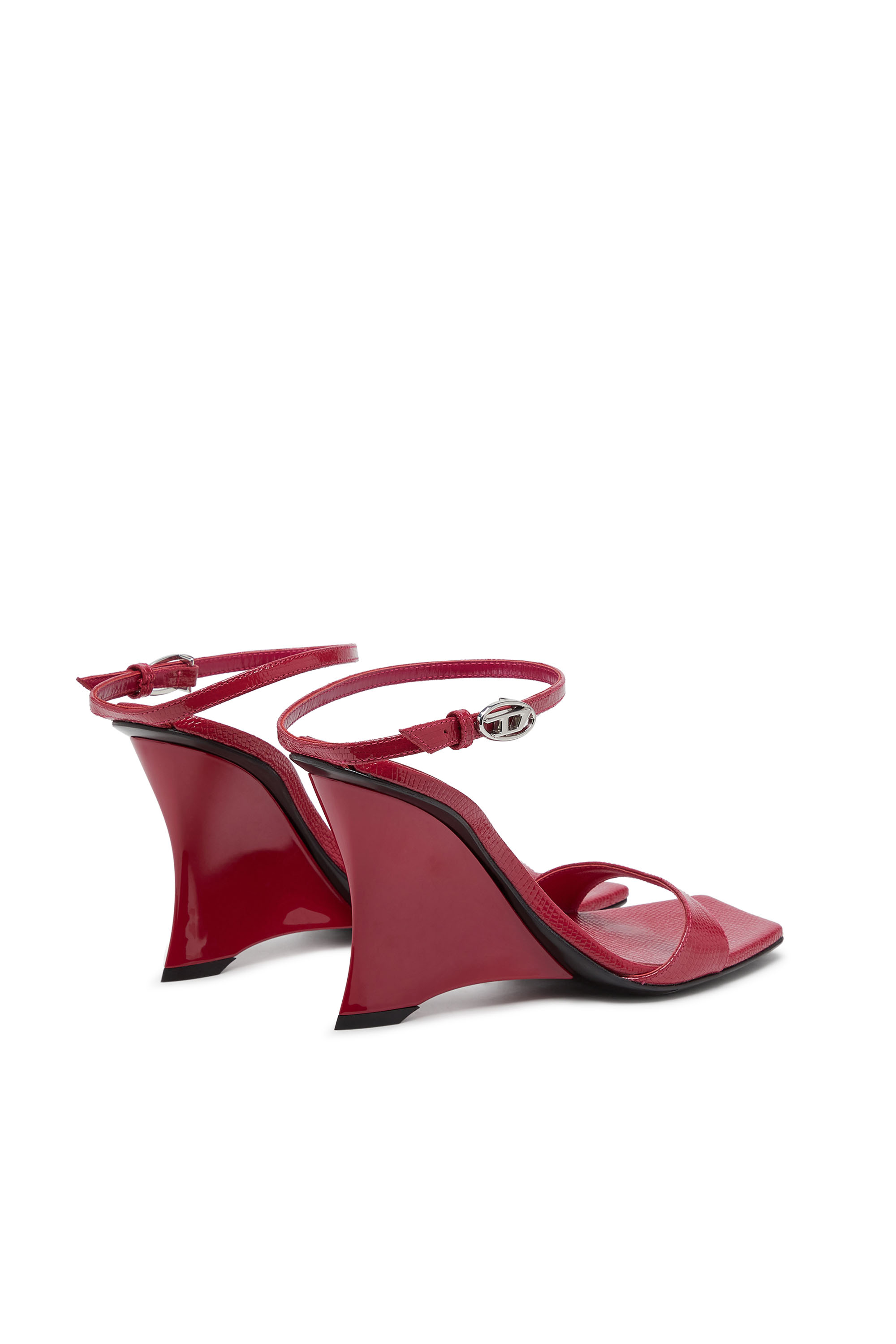 Diesel - D-AMBER SANDAL WEDGE, Sandales à talons compensés en cuir effet lézard Femme in Rose - 3