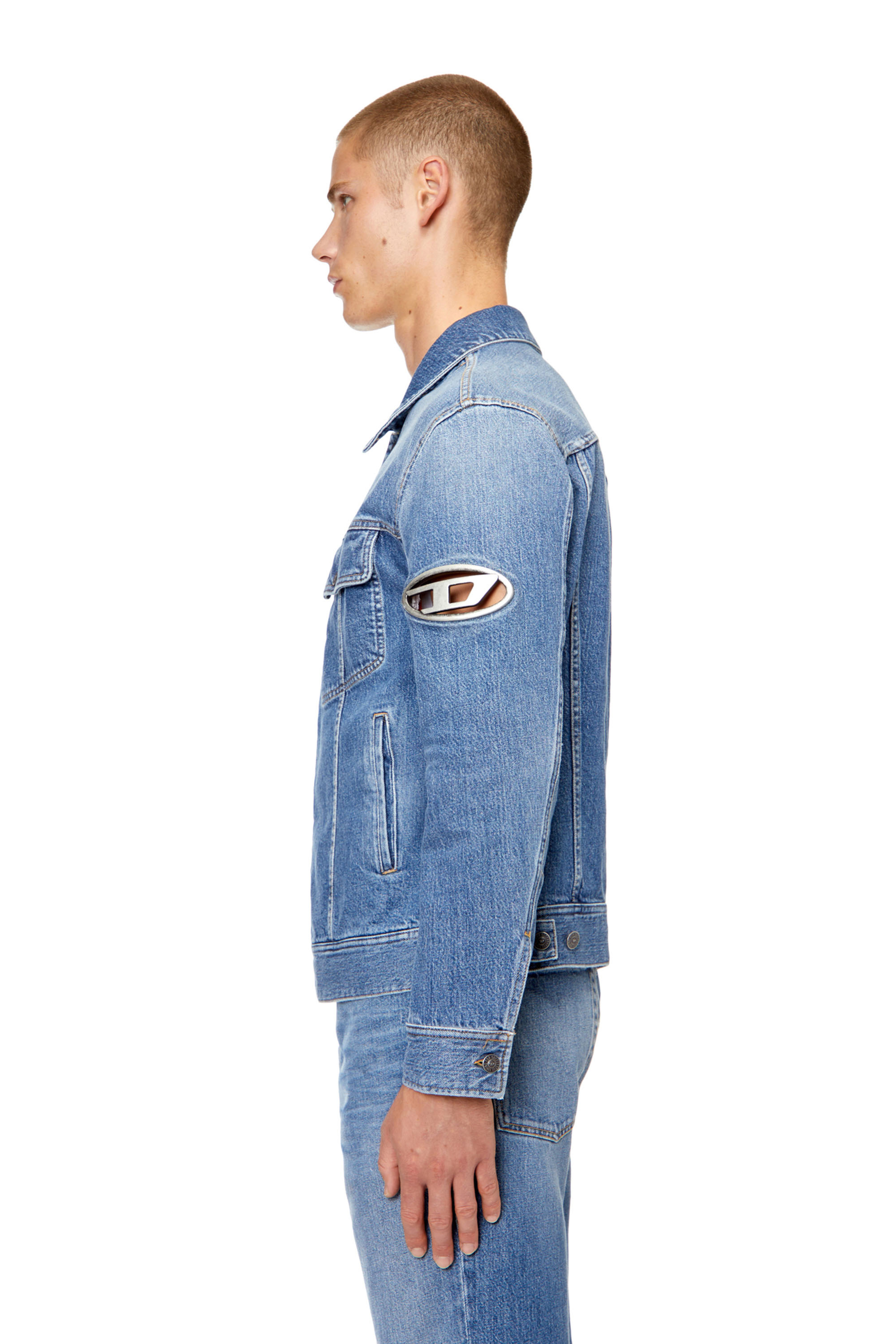 Diesel - D-BARCY-FSC, Man's Regular-fit trucker jacket with plaque in Light Blue - 6