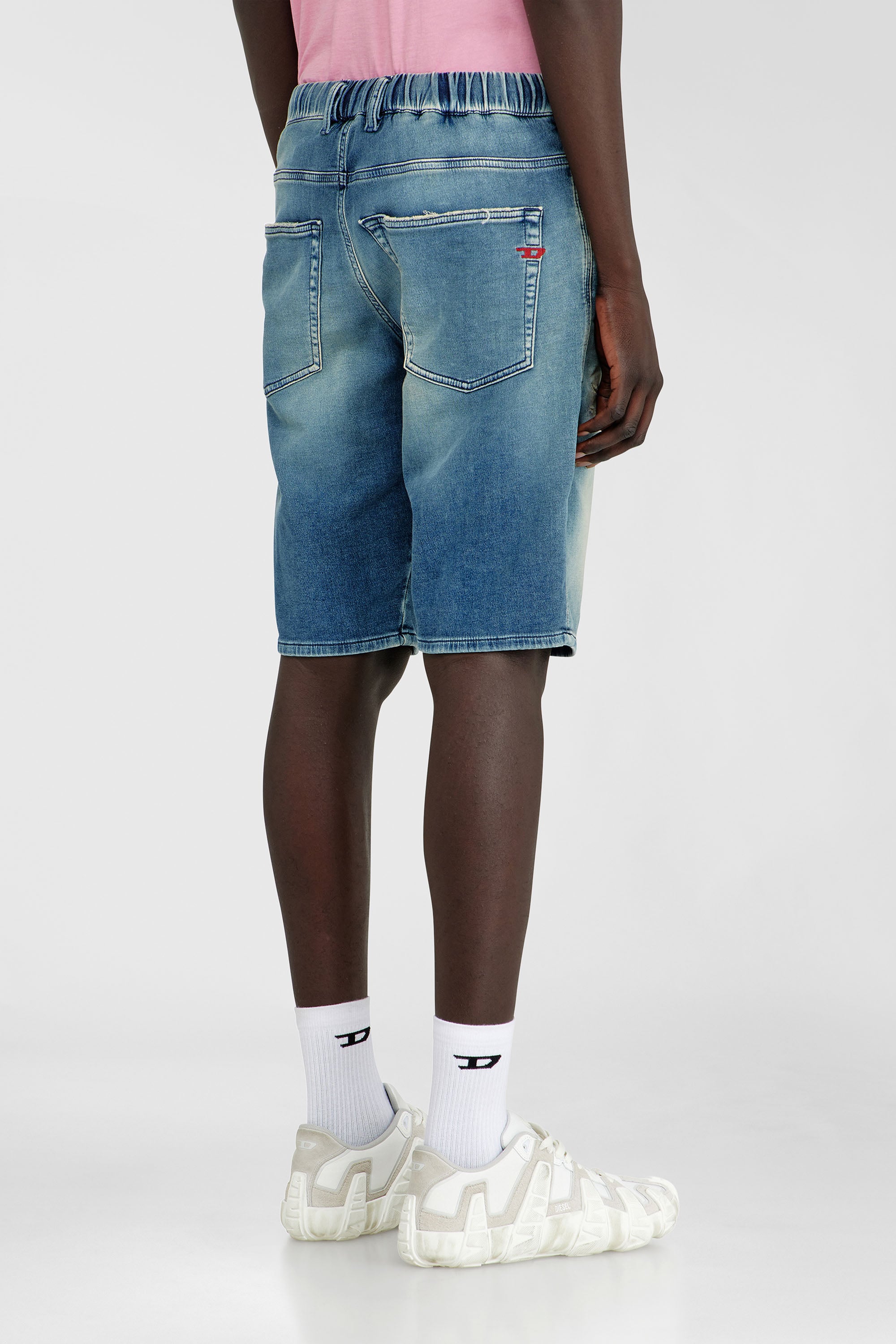 Diesel - 2033 D-KROOLEY-SHORT-BW JOGG, Man's Chino shorts in JoggJeans with worn finish in Medium blue - 4