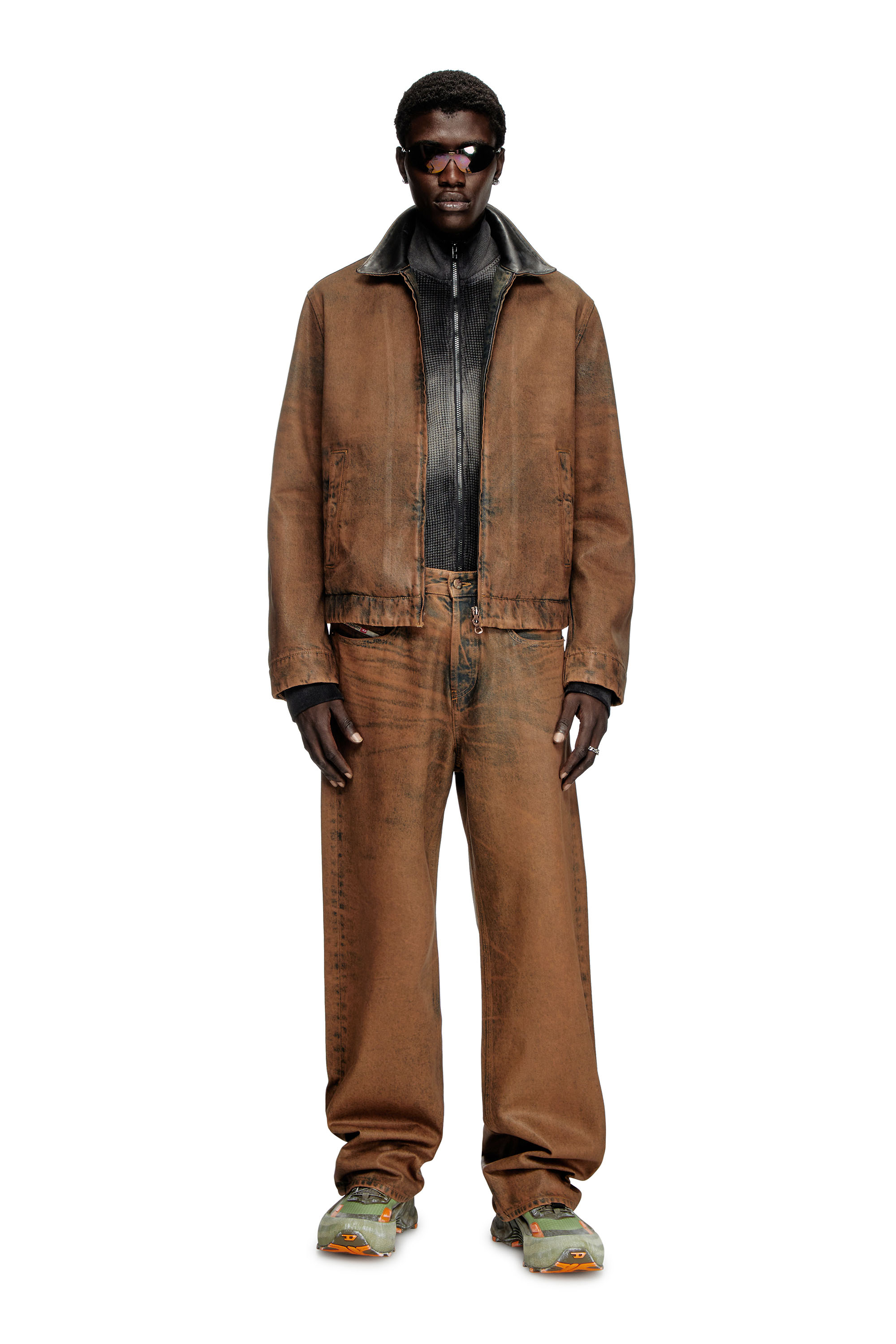 Diesel - Relaxed Jeans 2001 D-Macro 09K82 Homme, Marron - Image 2