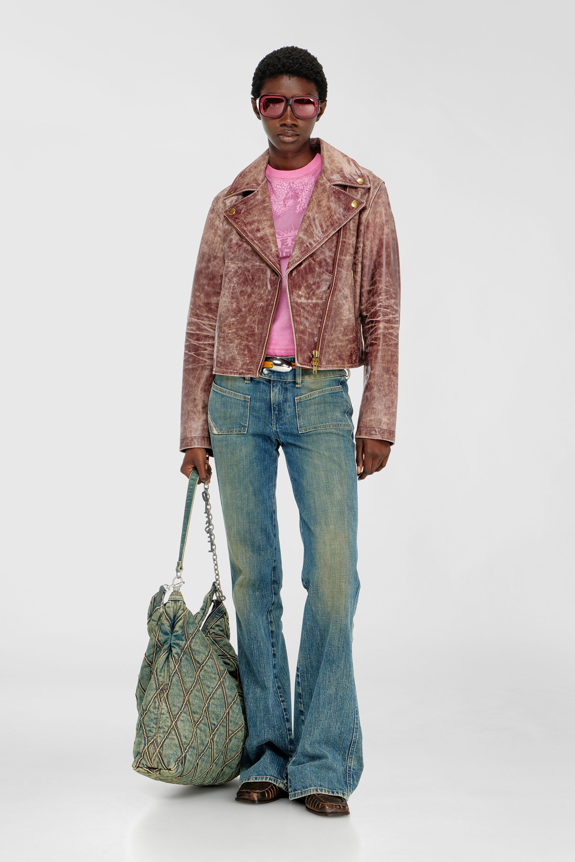 Diesel - T-ILA-AA7, Camiseta slim con d&eacute;vor&eacute; Phoenix Mujer in Rosa - 2