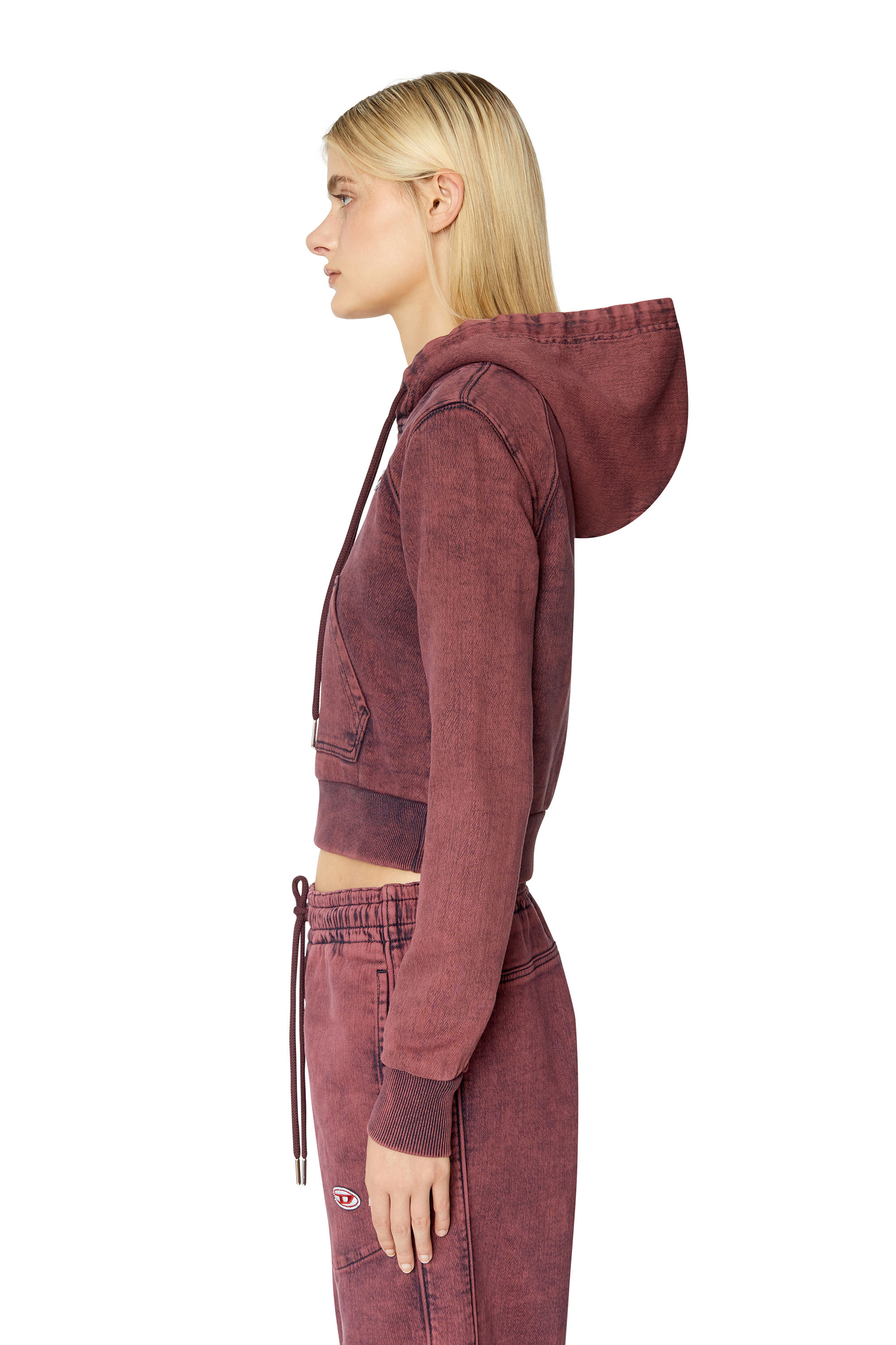 Diesel - D-ANGY TRACK DENIM HOODIE, Sudadera corta con capucha sobrete&ntilde;ida de Track Denim Mujer in Rojo - 6