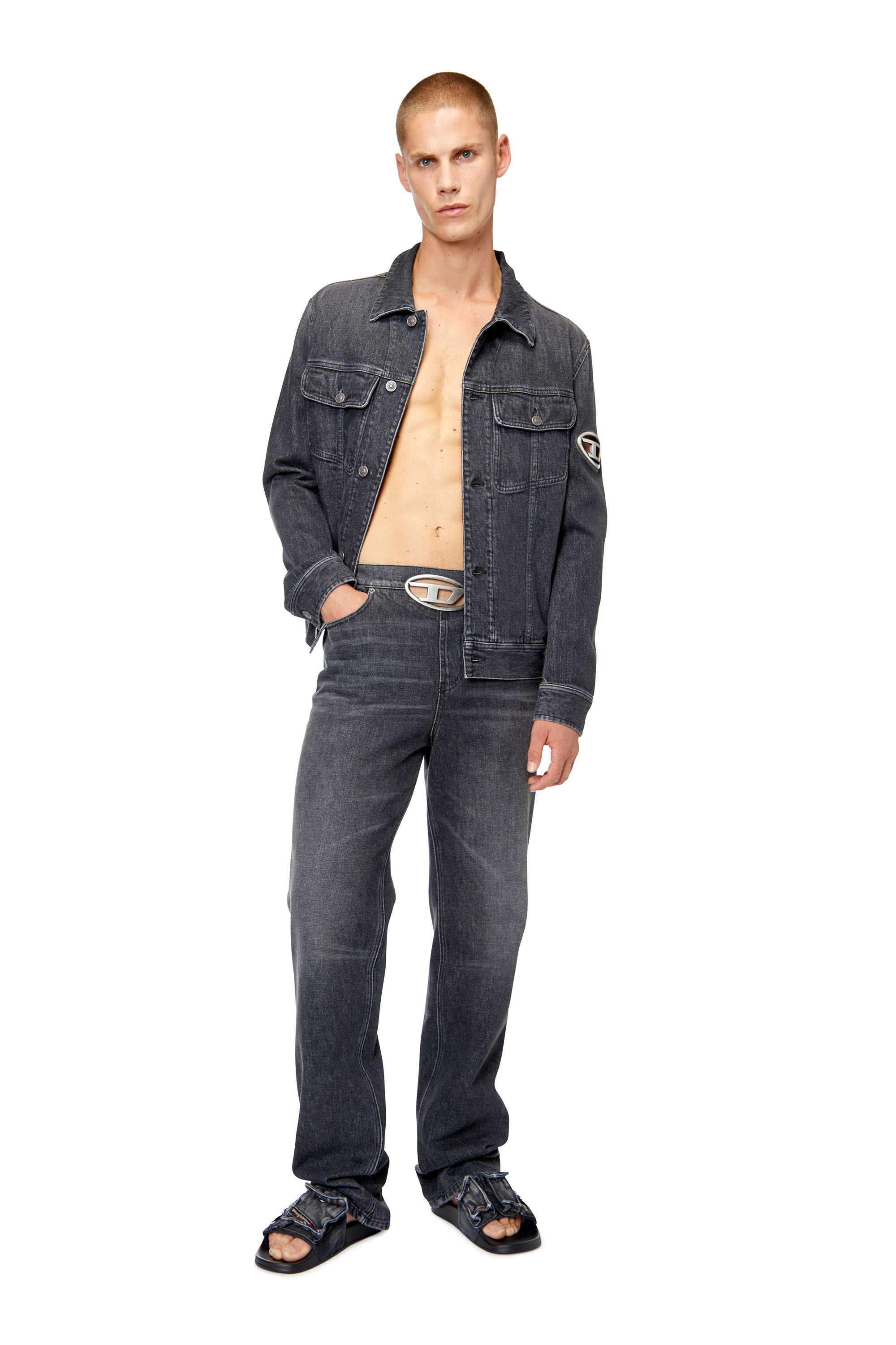 Diesel - D-BARCY-FSC, Man's Regular-fit trucker jacket with plaque in Black - 1