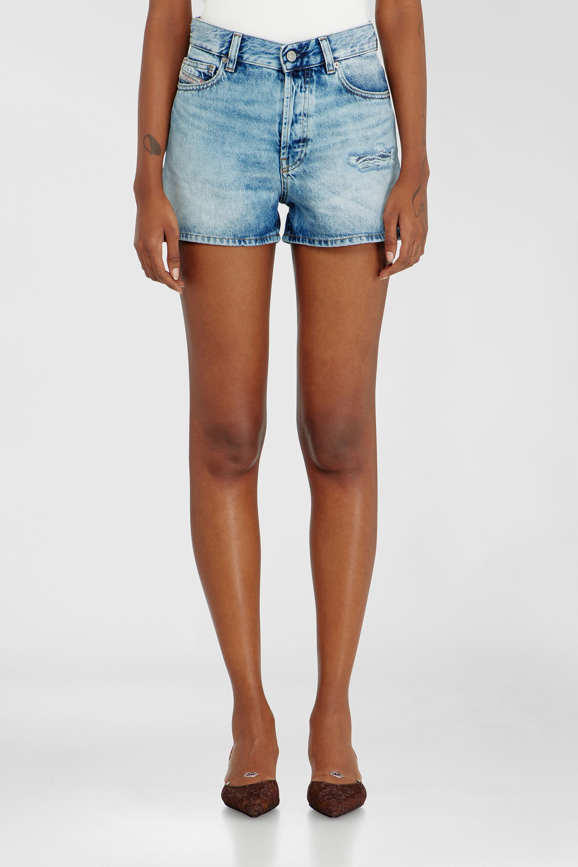Diesel - DE-HELIOS, Woman's Shorts in fluid denim with abrasions in Light Blue - 1