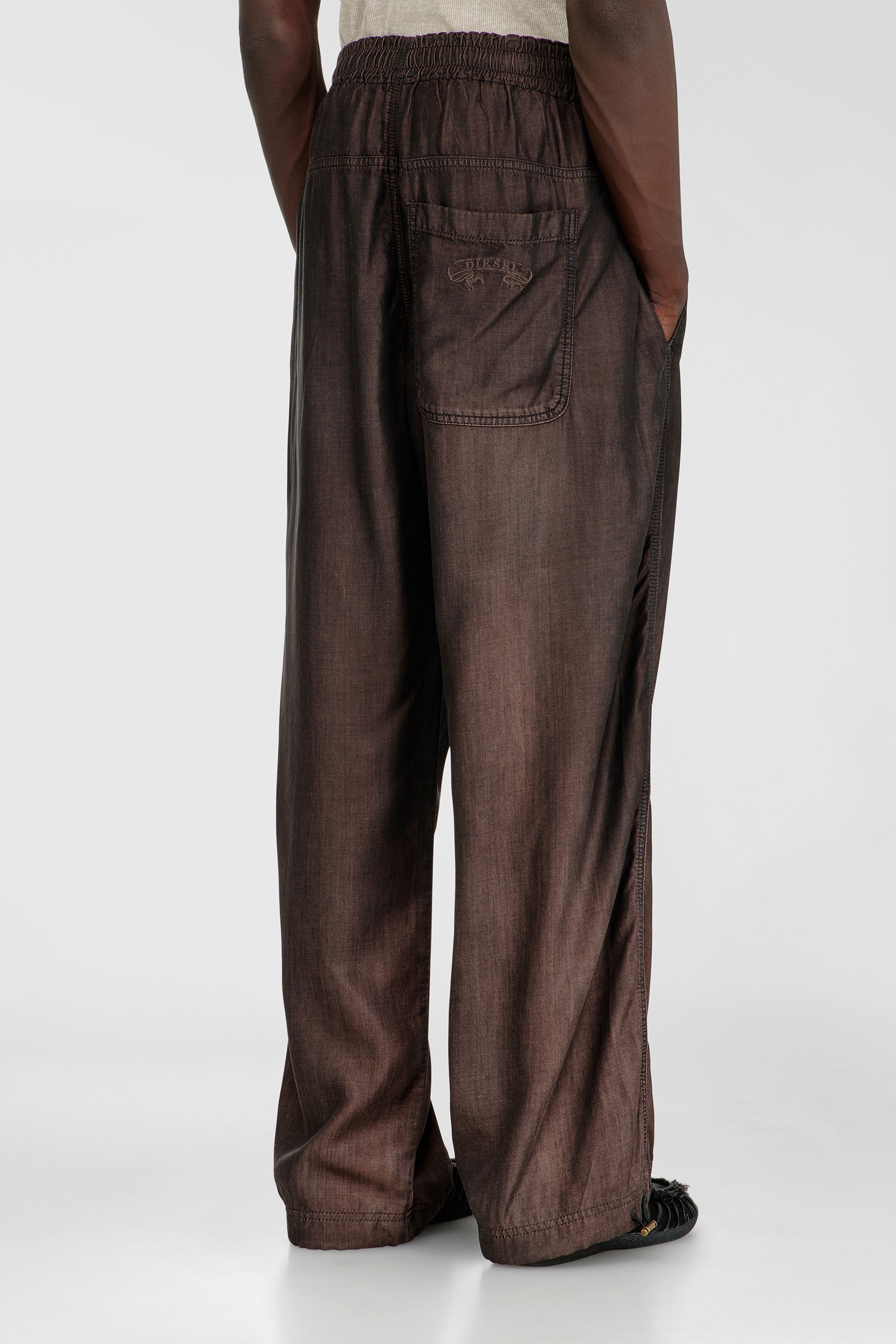 Diesel - Relaxed Jeans D-Roder 068YF Unisex, Caf&eacute; - 3